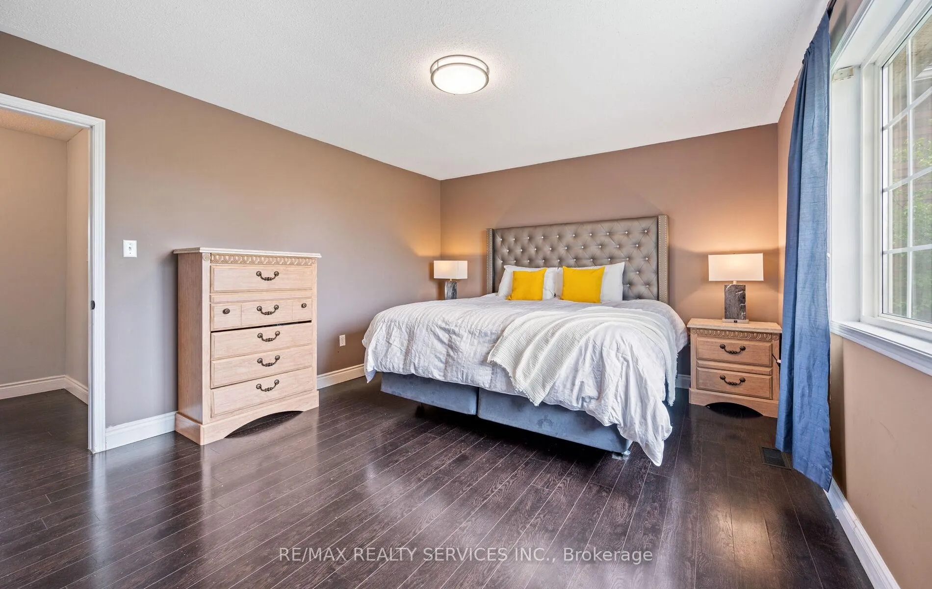 Photo 20 of 74 Earl Grey Crescent, Brampton, Fletcher's Meadow — HOMEH
