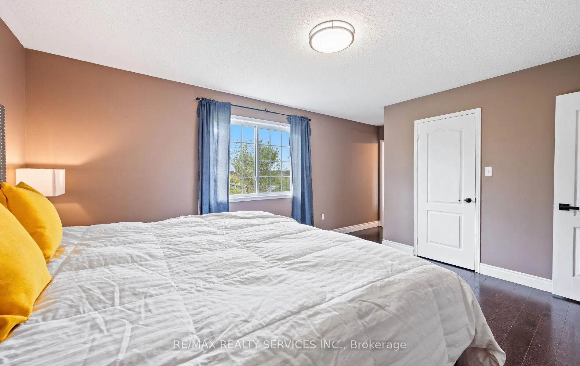 Photo 21 of 74 Earl Grey Crescent, Brampton, Fletcher's Meadow — HOMEH