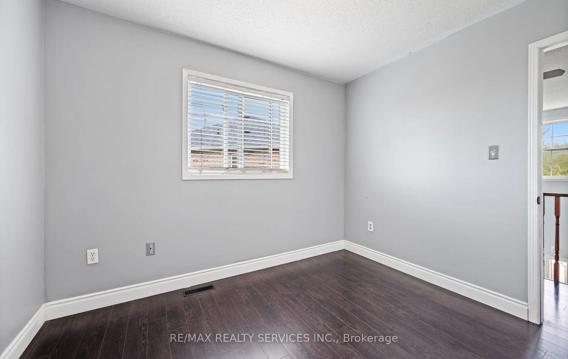 Photo 26 of 74 Earl Grey Crescent, Brampton, Fletcher's Meadow — HOMEH