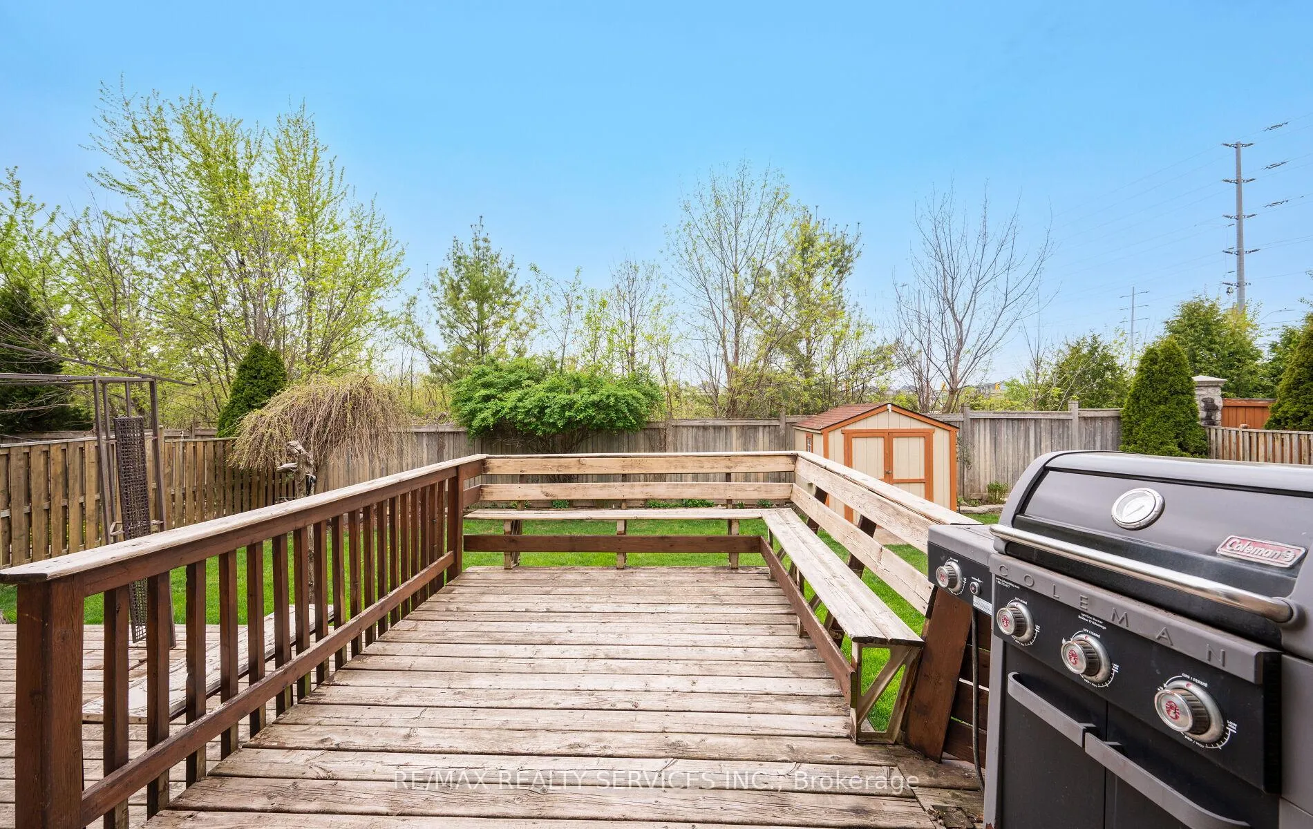 Photo 33 of 74 Earl Grey Crescent, Brampton, Fletcher's Meadow — HOMEH