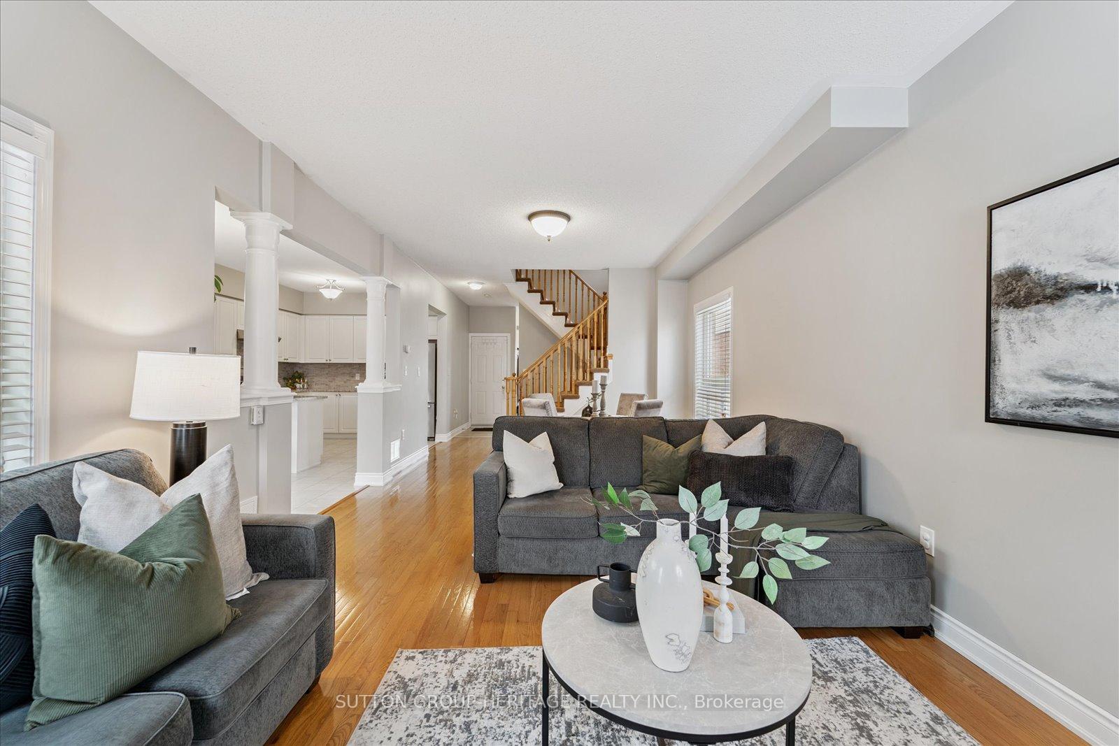 Photo 8 of 92 Trudeau Drive, Clarington, Bowmanville — HOMEH