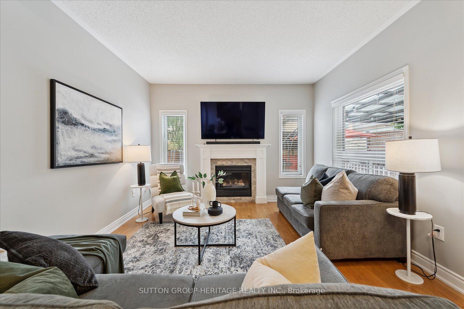 Photo 9 of 92 Trudeau Drive, Clarington, Bowmanville — HOMEH