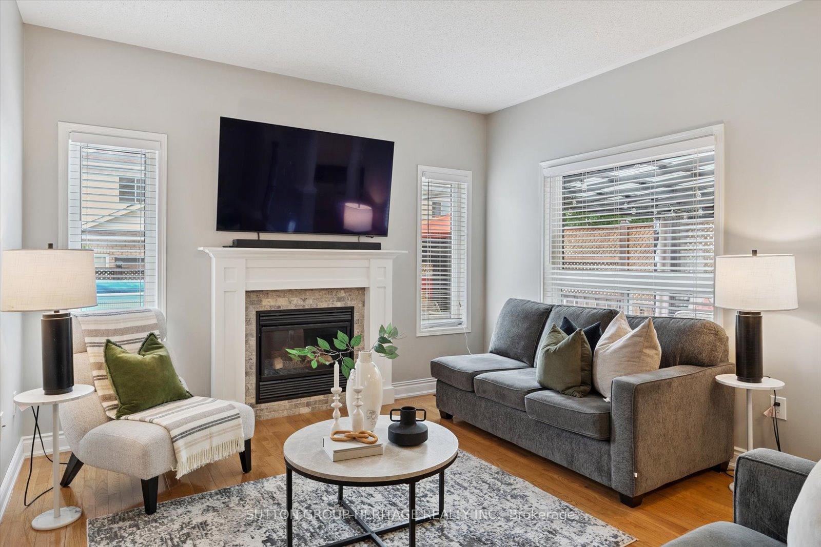Photo 10 of 92 Trudeau Drive, Clarington, Bowmanville — HOMEH