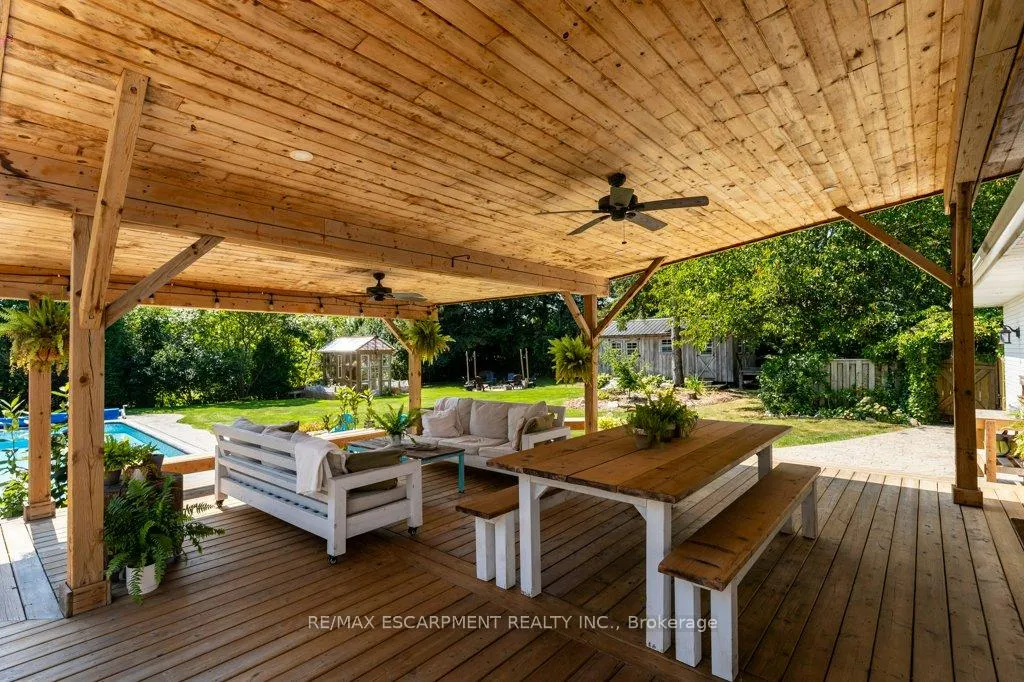 Photo 33 of 974 Safari Road, Hamilton, Rural Flamborough — HOMEH
