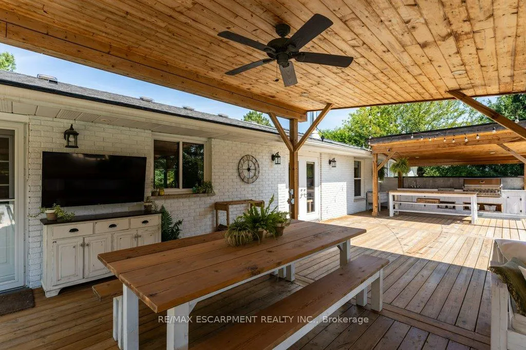 Photo 35 of 974 Safari Road, Hamilton, Rural Flamborough — HOMEH