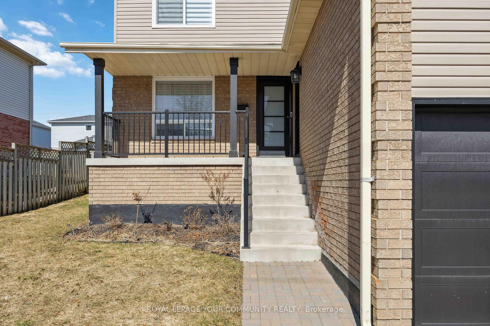 Photo 3 of 420 Big Bay Point Road, Barrie, Painswick North — HOMEH