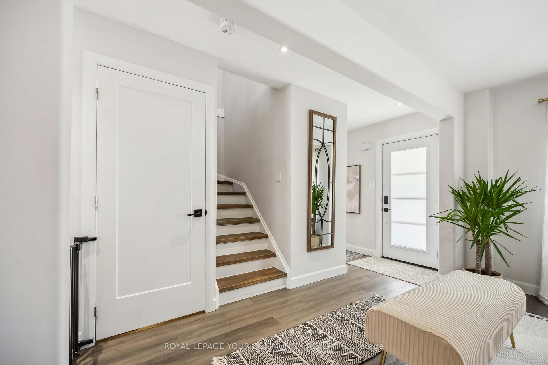Photo 5 of 420 Big Bay Point Road, Barrie, Painswick North — HOMEH