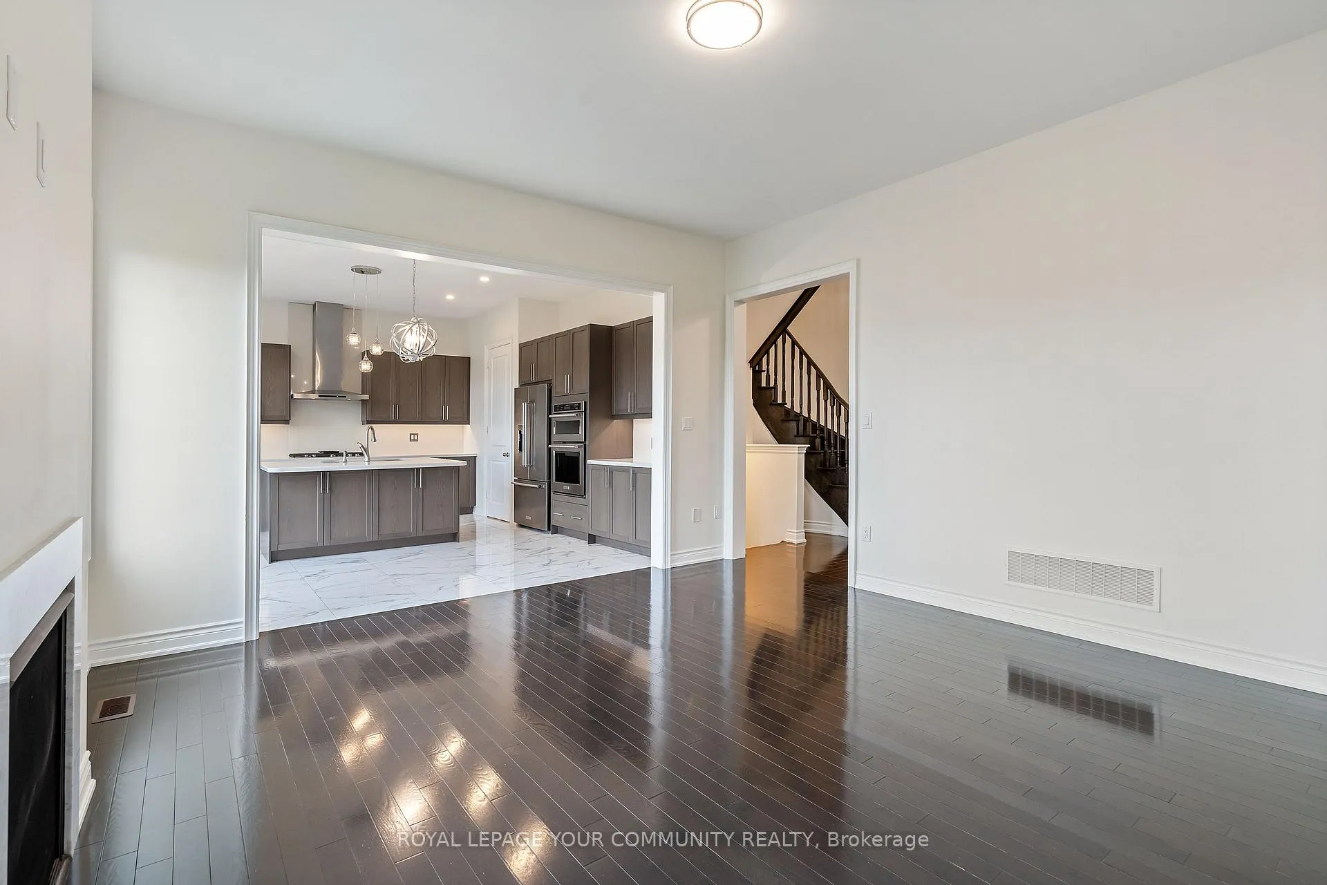 Photo 14 of 23 Pelee Avenue, Vaughan, Kleinburg — HOMEH