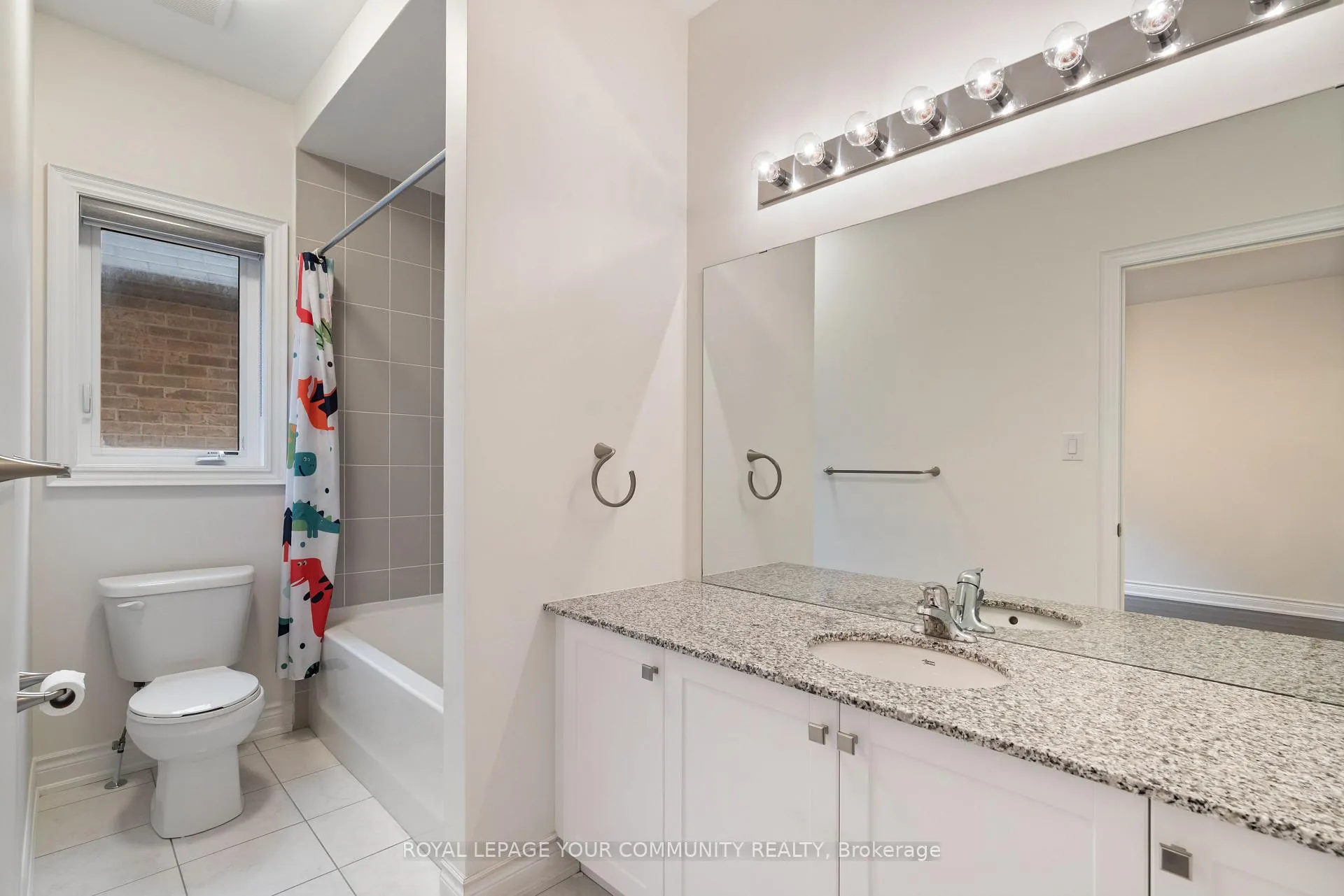 Photo 32 of 23 Pelee Avenue, Vaughan, Kleinburg — HOMEH