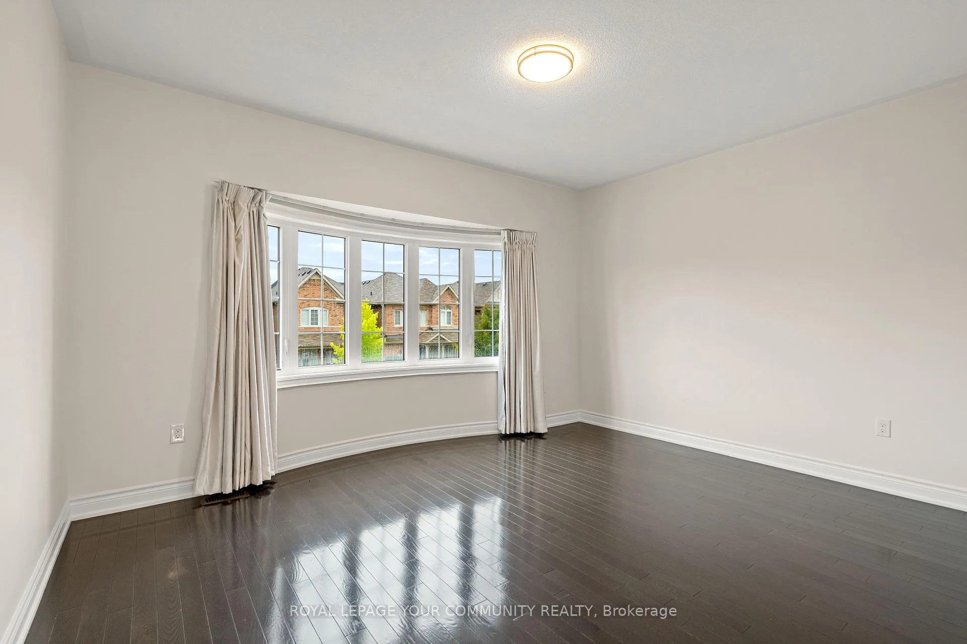 Photo 38 of 23 Pelee Avenue, Vaughan, Kleinburg — HOMEH