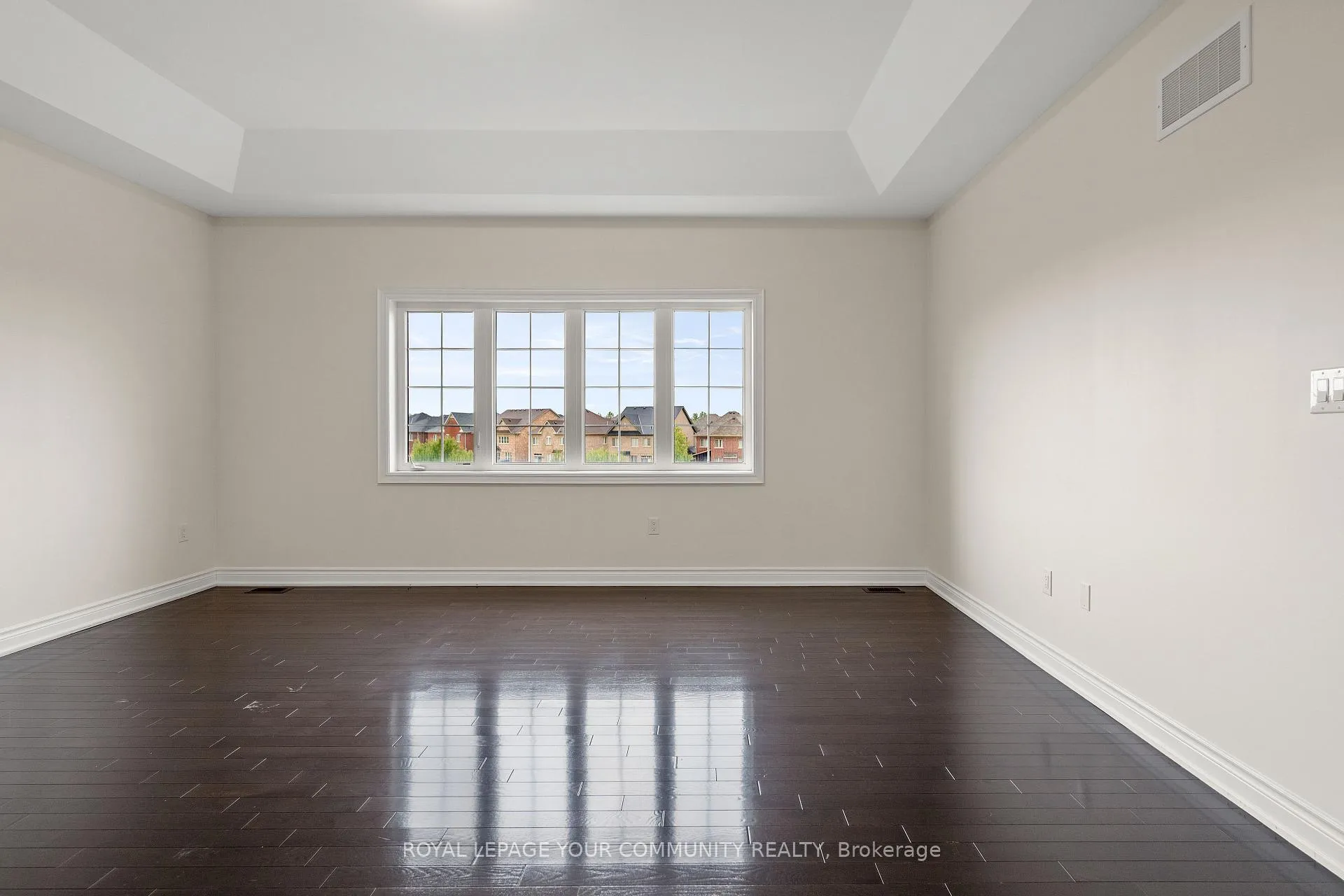 Photo 39 of 23 Pelee Avenue, Vaughan, Kleinburg — HOMEH