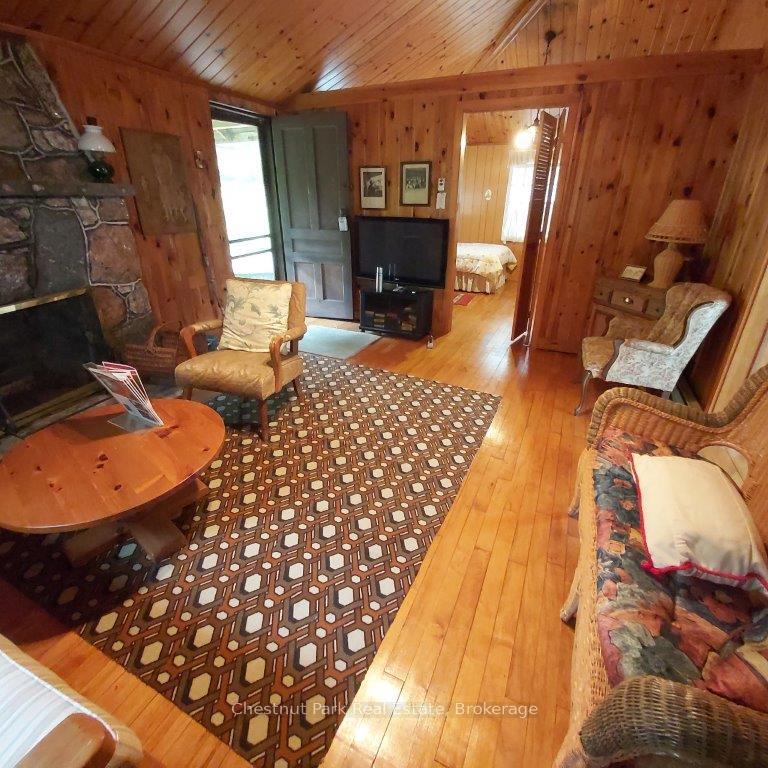Photo 7 of Unit 2, 2-1051 Wigwam Lodge Road, Gravenhurst, Morrison — HOMEH