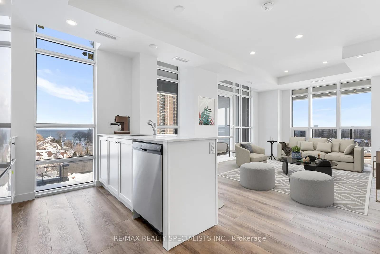 Photo 1 of Unit 708, 461 Green Road, Hamilton, Lakeshore — HOMEH