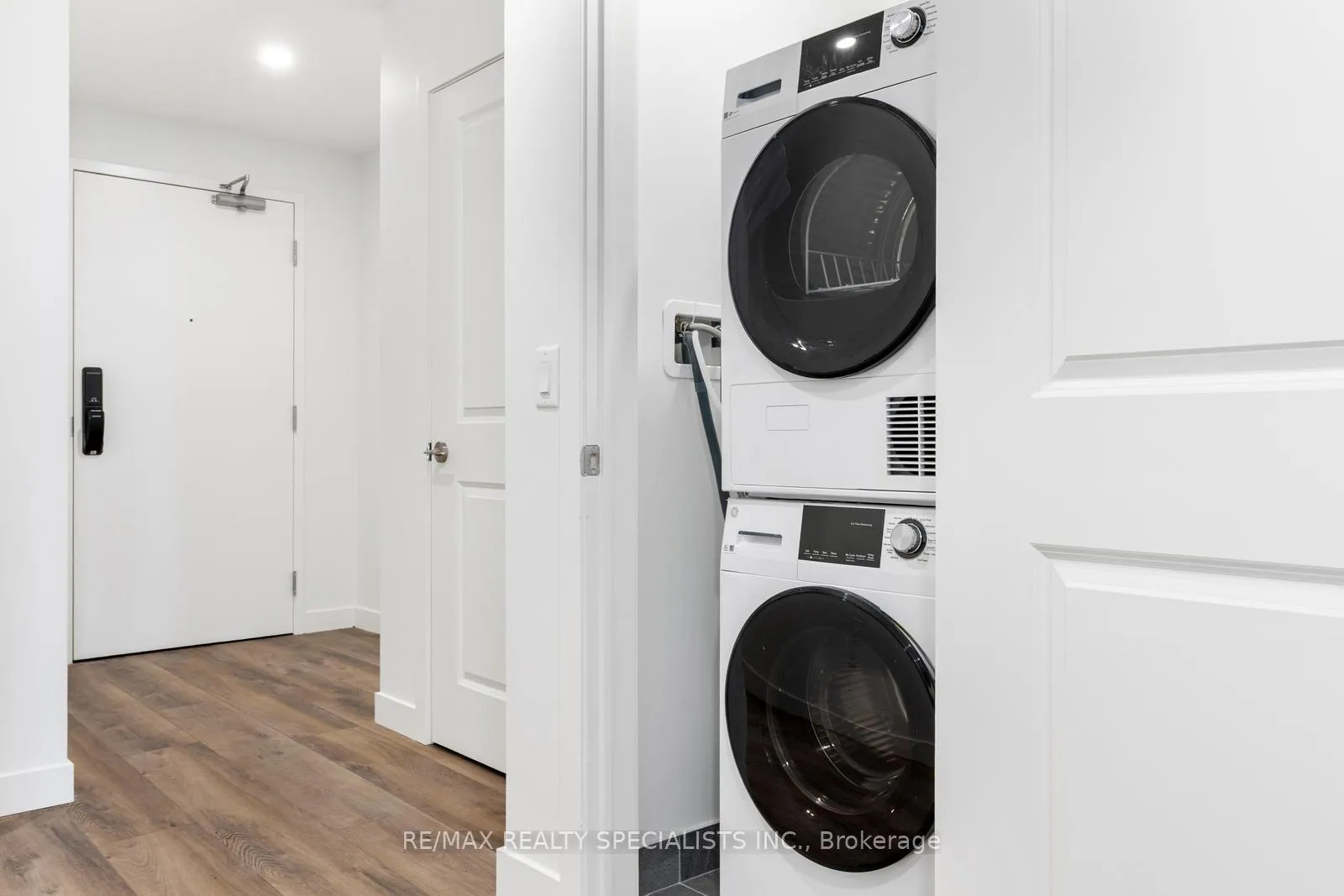 Photo 23 of Unit 708, 461 Green Road, Hamilton, Lakeshore — HOMEH