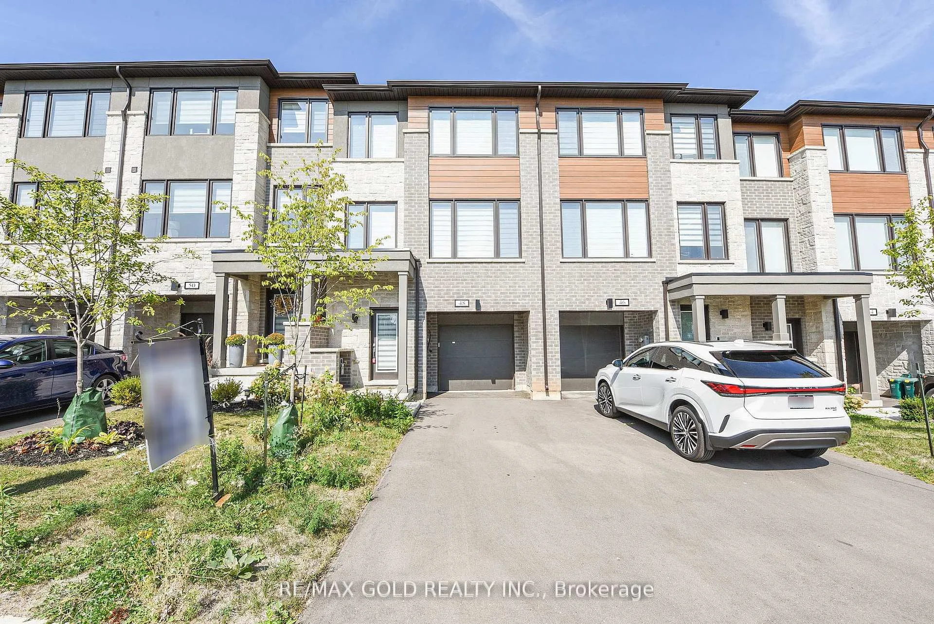 Photo 1 of 48 Windtree Way, Halton Hills, Georgetown — HOMEH