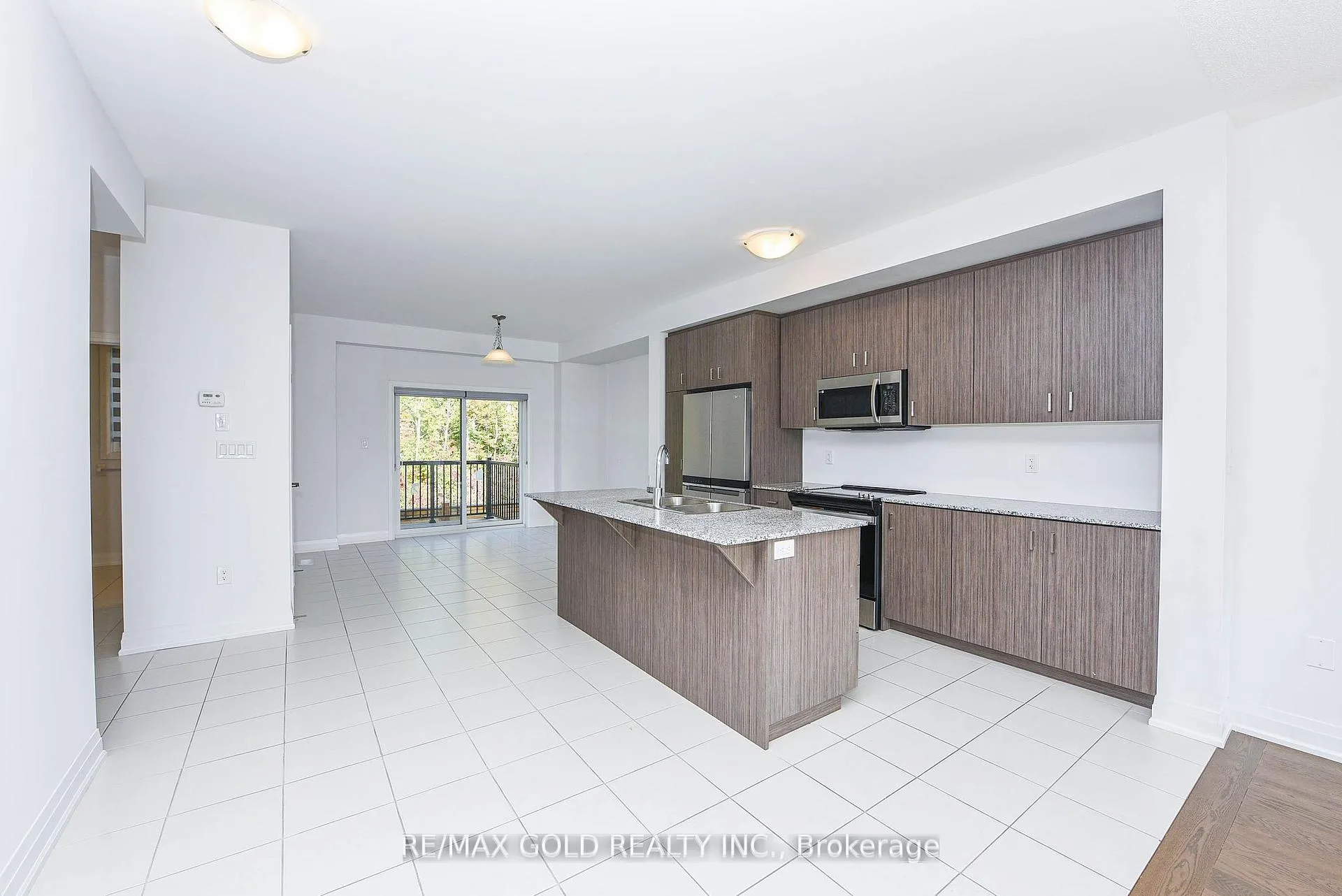 Photo 14 of 48 Windtree Way, Halton Hills, Georgetown — HOMEH