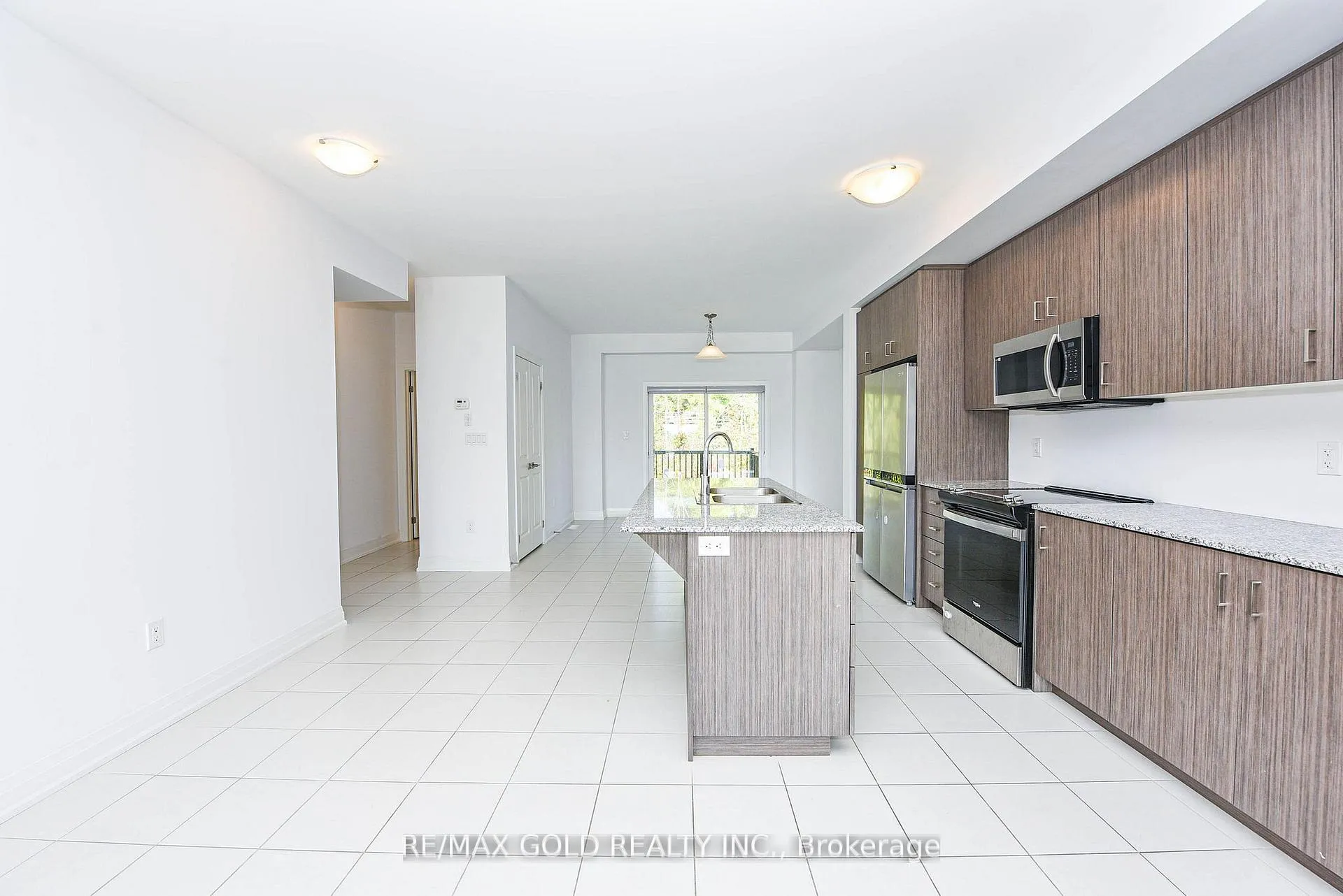 Photo 17 of 48 Windtree Way, Halton Hills, Georgetown — HOMEH
