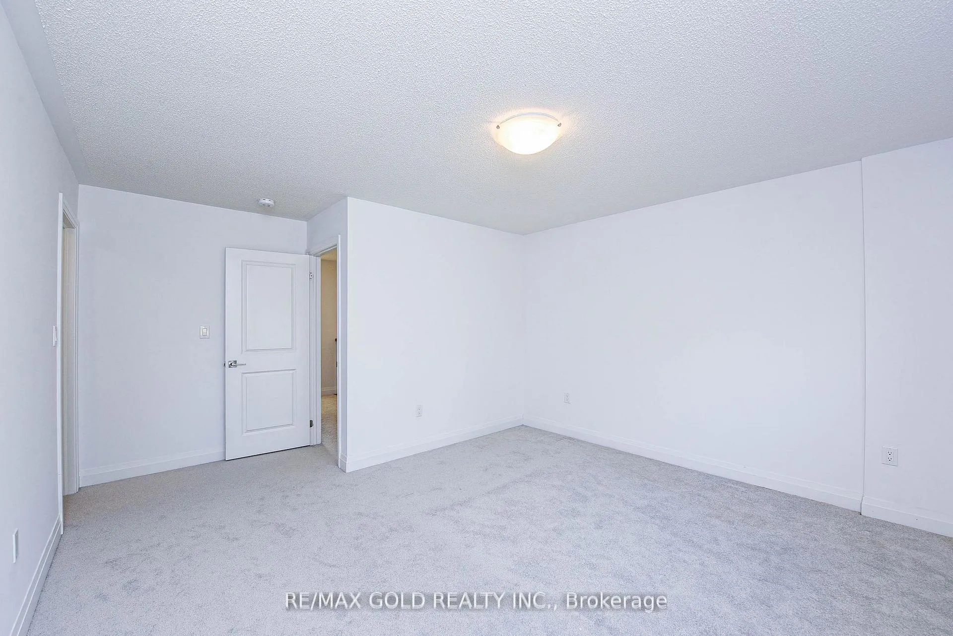 Photo 28 of 48 Windtree Way, Halton Hills, Georgetown — HOMEH