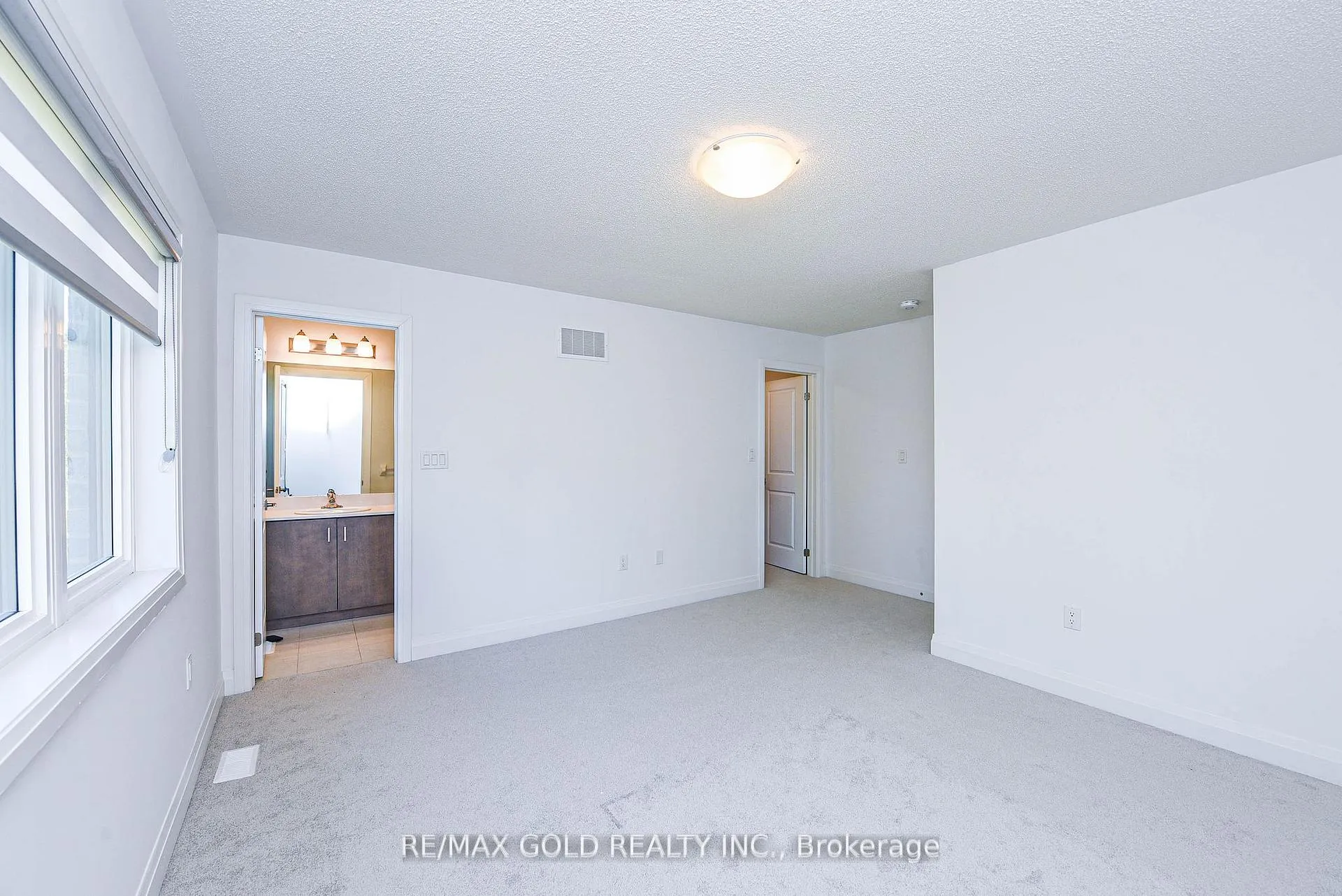 Photo 29 of 48 Windtree Way, Halton Hills, Georgetown — HOMEH