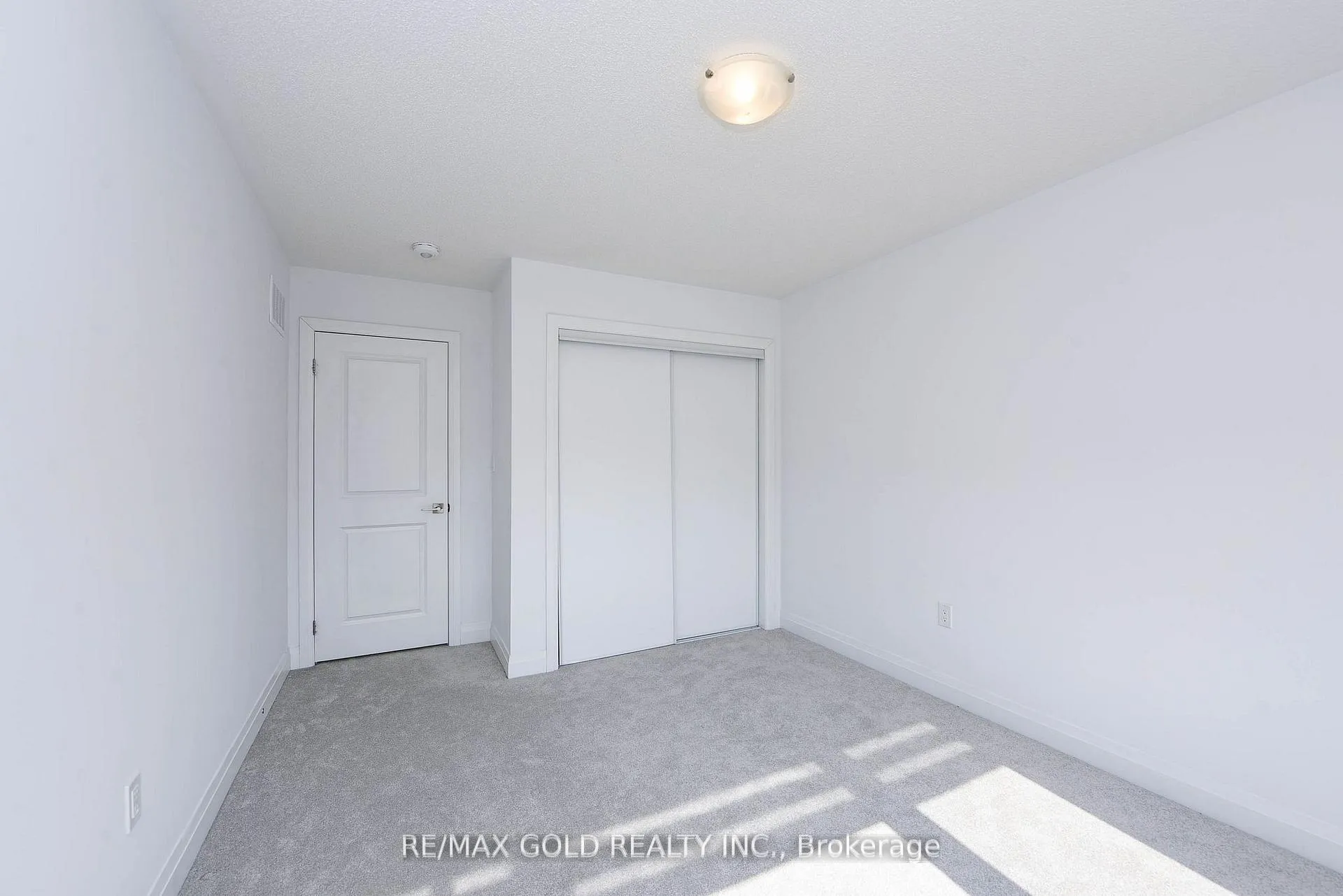 Photo 35 of 48 Windtree Way, Halton Hills, Georgetown — HOMEH