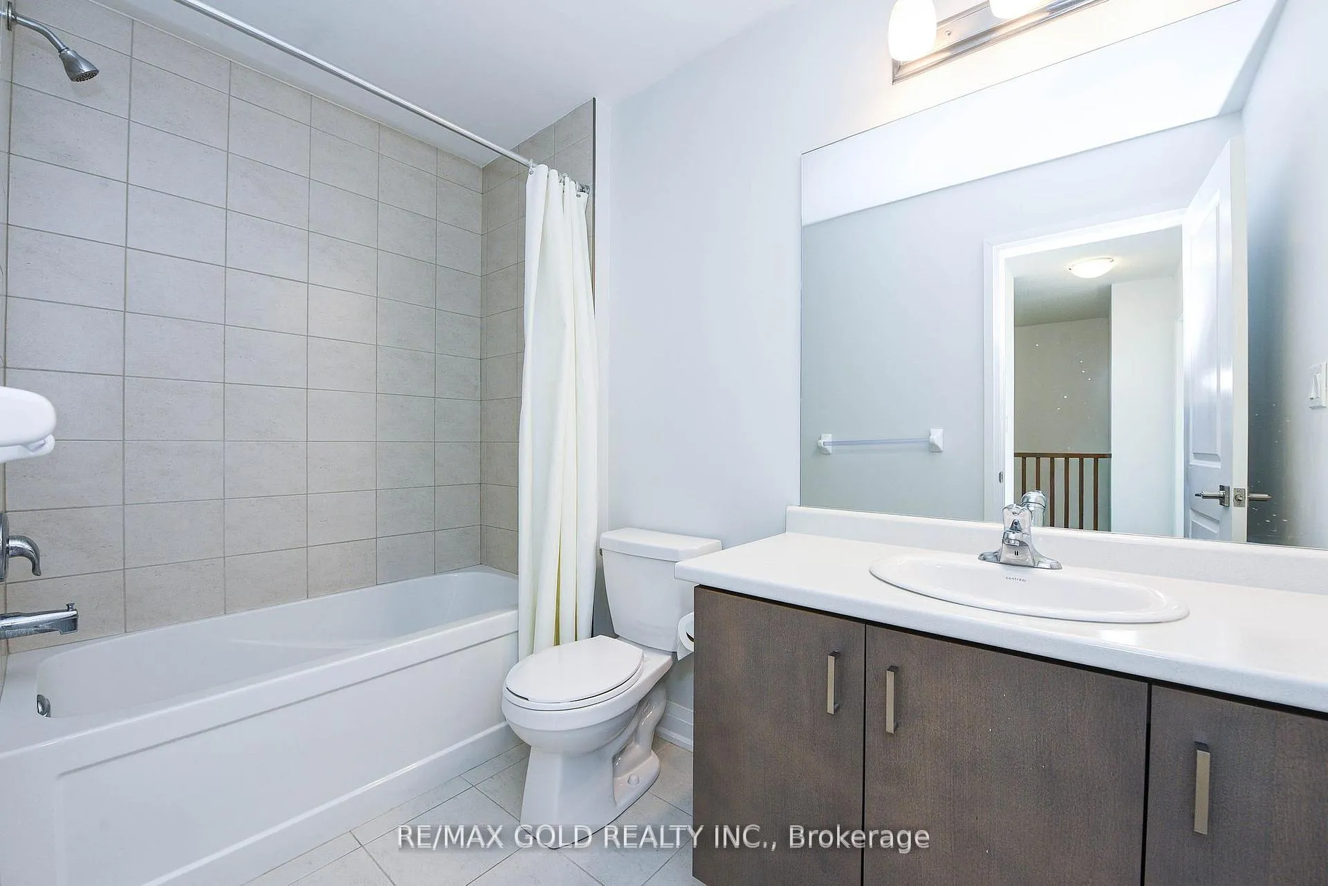 Photo 36 of 48 Windtree Way, Halton Hills, Georgetown — HOMEH