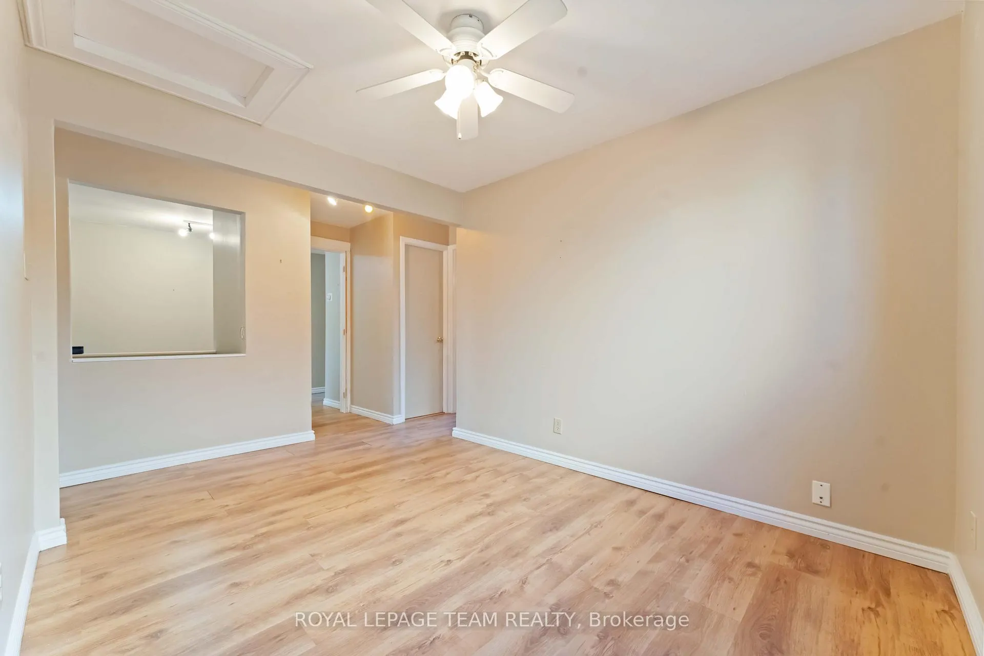Photo 10 of 1094 Alenmede Crescent, Ottawa, Fairfield Heights — HOMEH