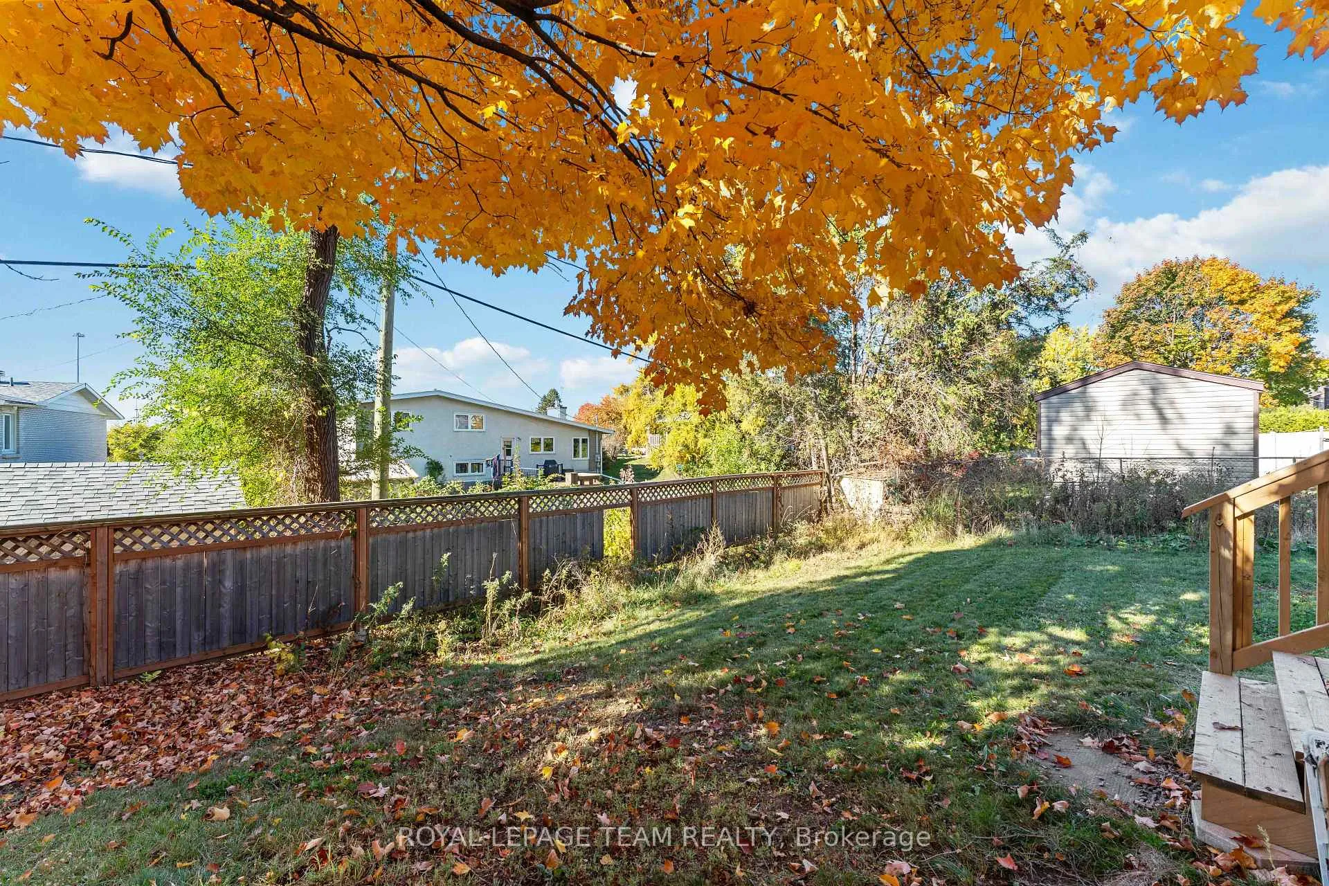 Photo 29 of 1094 Alenmede Crescent, Ottawa, Fairfield Heights — HOMEH