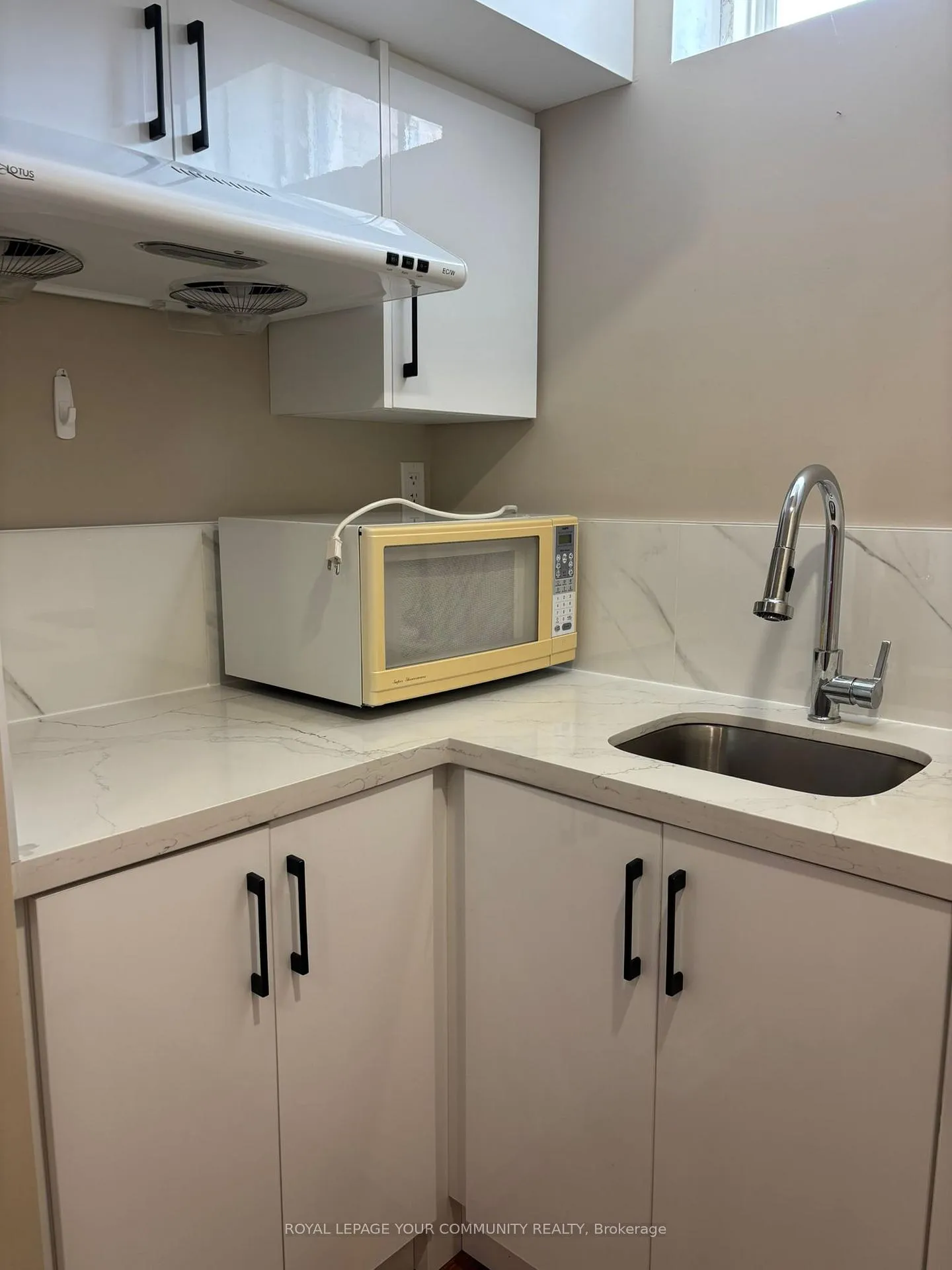 Photo 4 of Unit Bsmt 2, 116 Jack Monkman Crescent, Markham, Cedarwood — HOMEH