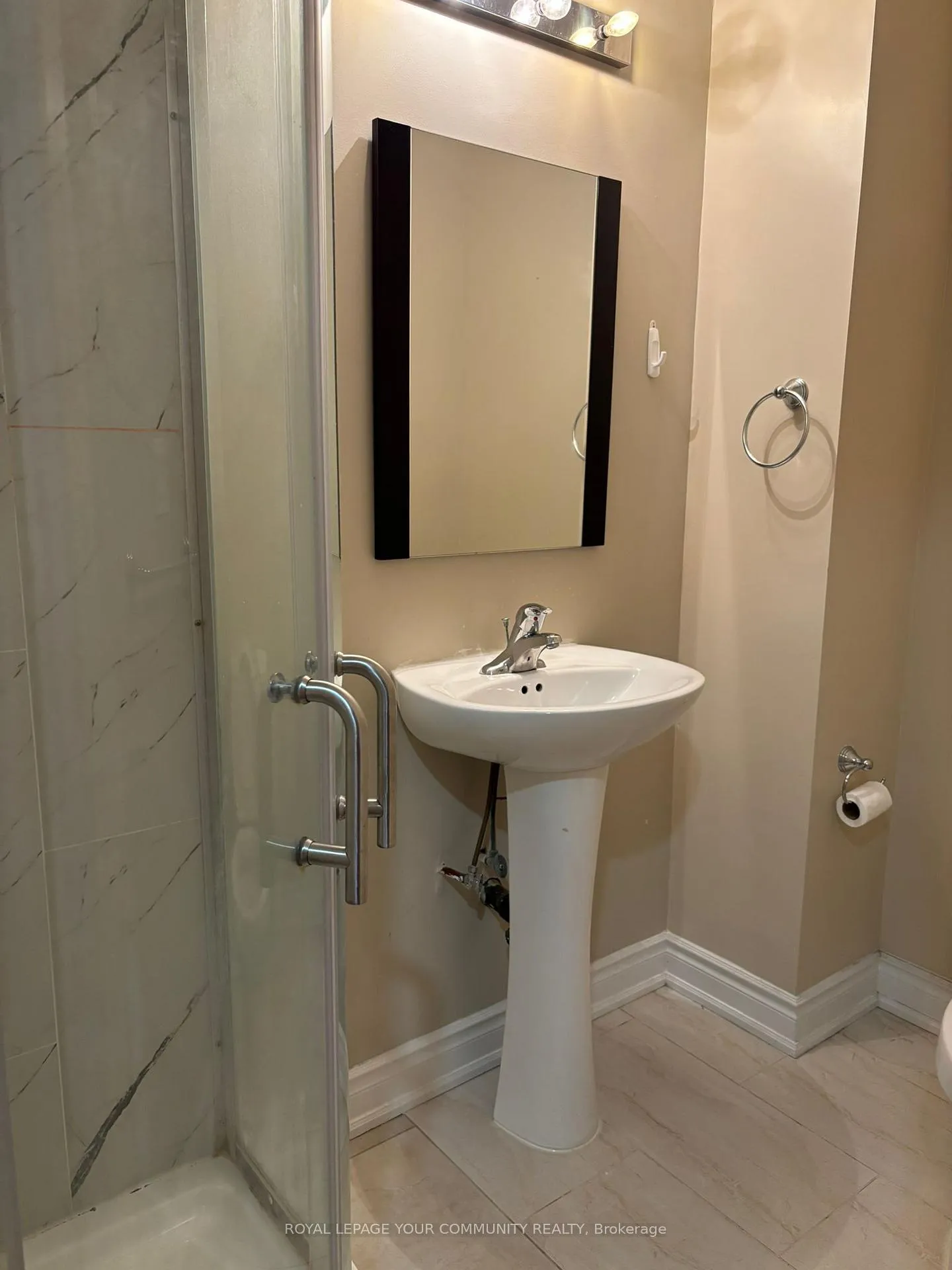 Photo 5 of Unit Bsmt 2, 116 Jack Monkman Crescent, Markham, Cedarwood — HOMEH