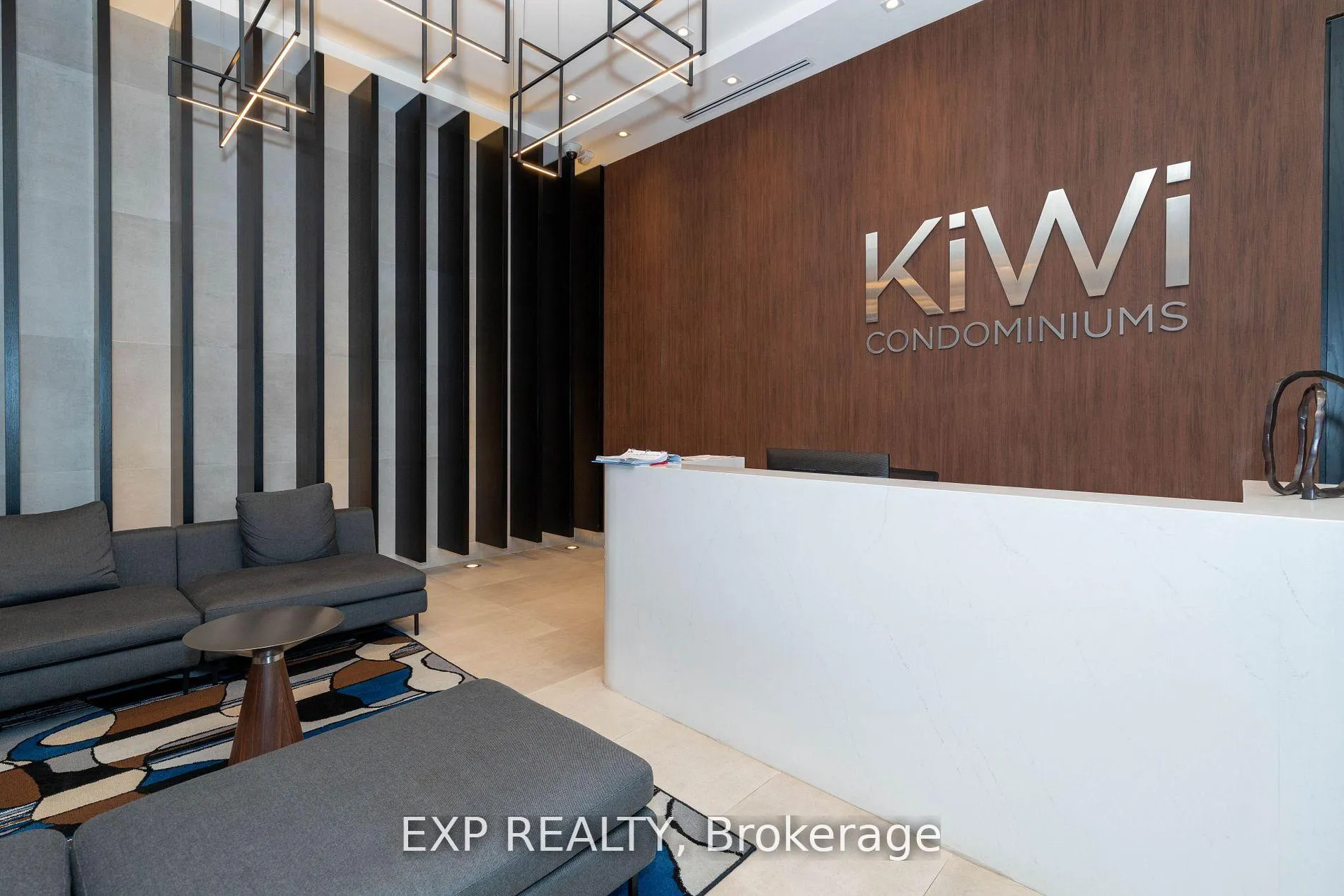 Photo 3 of Unit 1105, 212 King Street E, Hamilton, Beasley — HOMEH