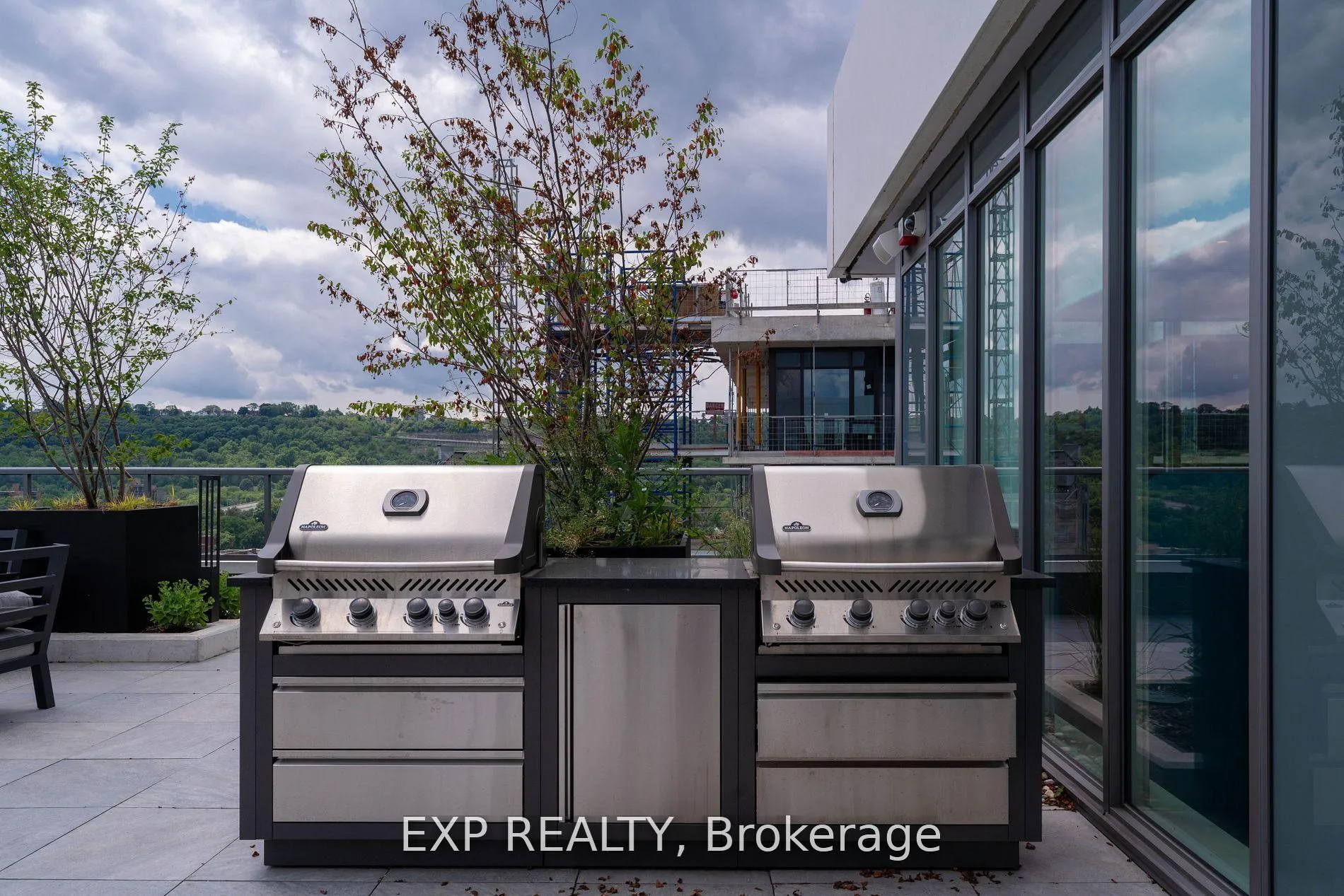 Photo 7 of Unit 1105, 212 King Street E, Hamilton, Beasley — HOMEH