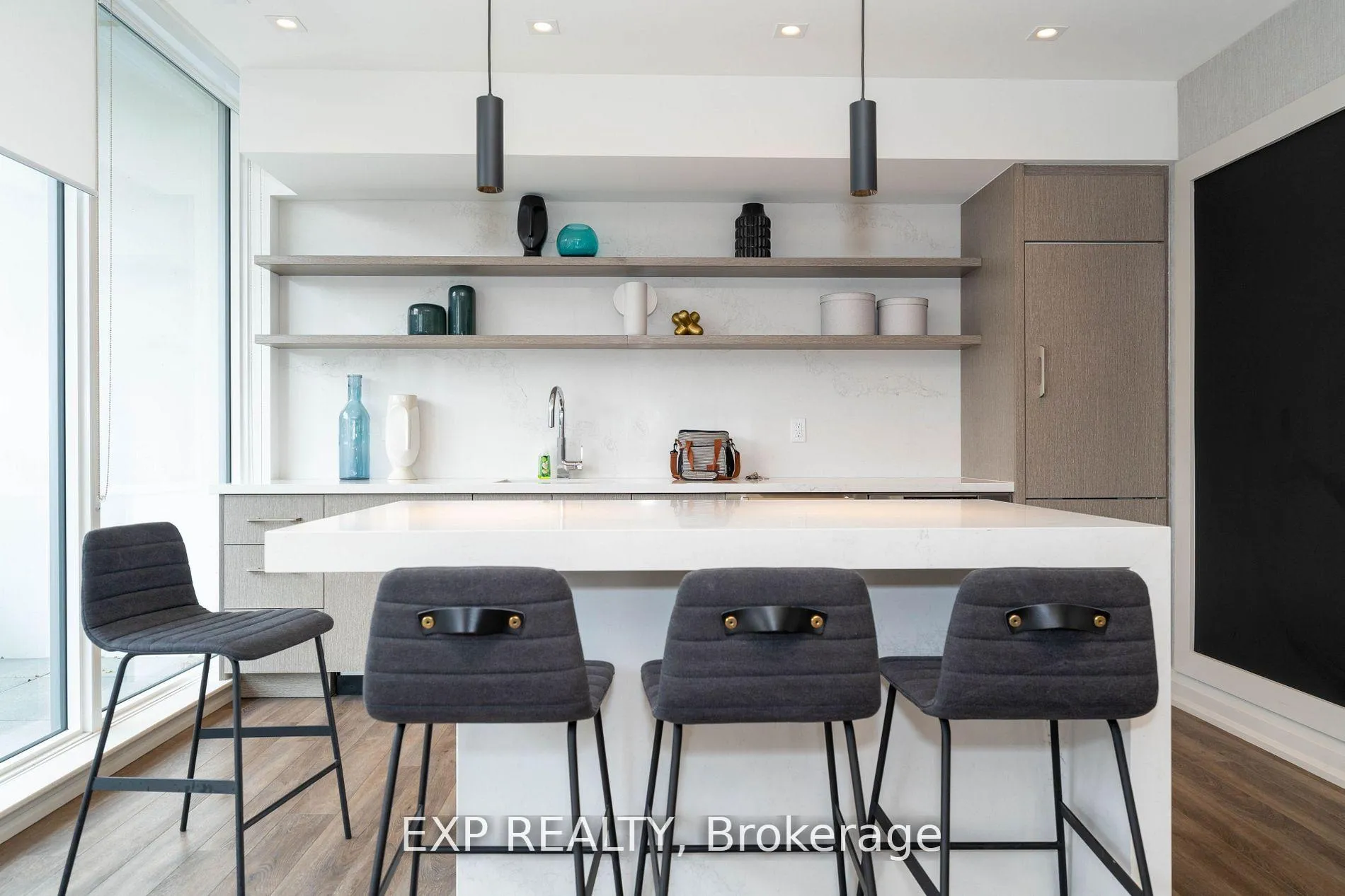 Photo 14 of Unit 1105, 212 King Street E, Hamilton, Beasley — HOMEH