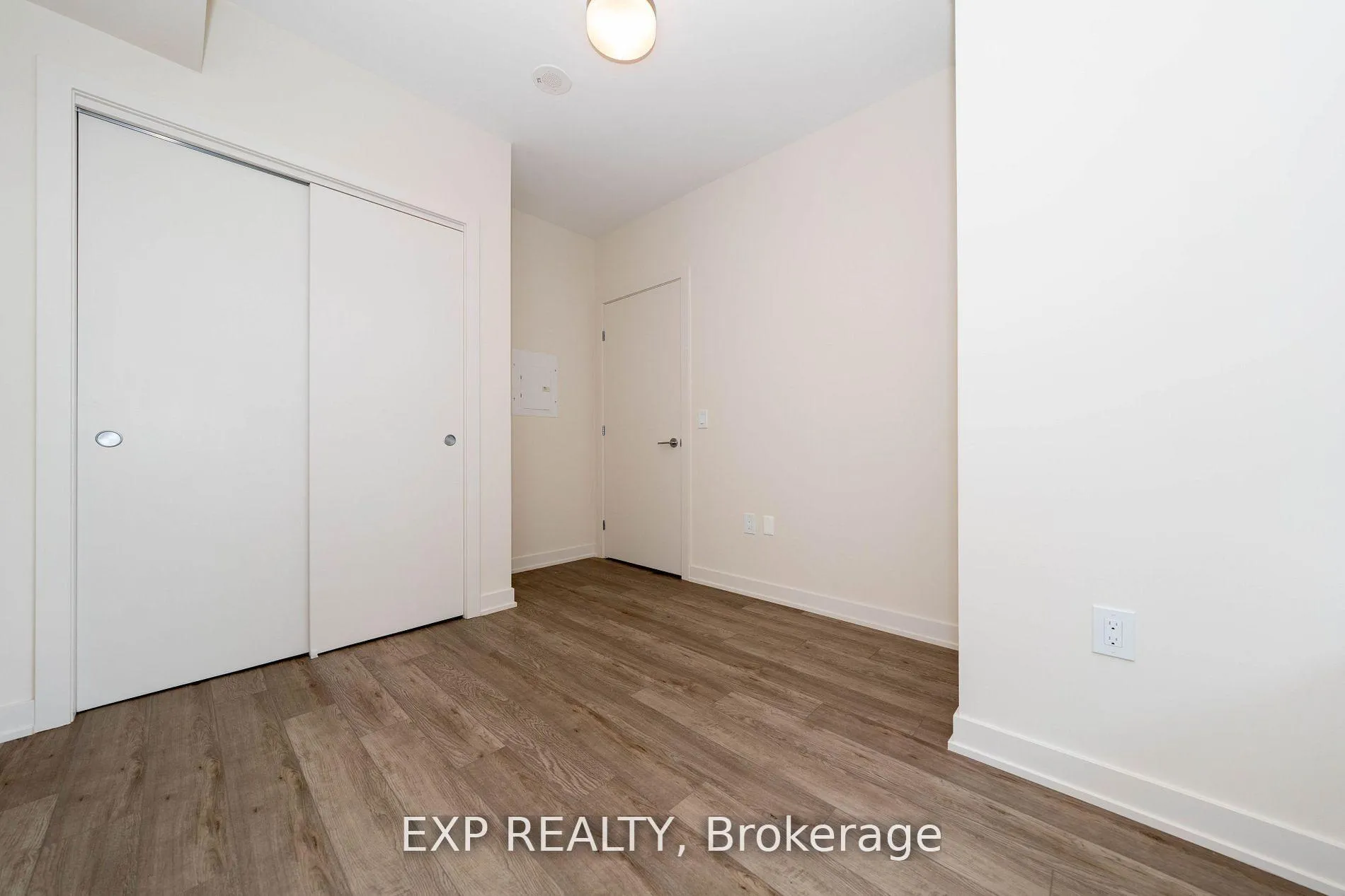 Photo 31 of Unit 1105, 212 King Street E, Hamilton, Beasley — HOMEH
