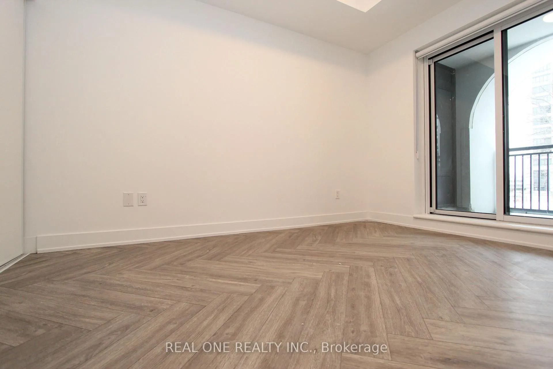 Photo 20 of Unit 122W, 8 Cedarland Drive, Markham, Unionville — HOMEH