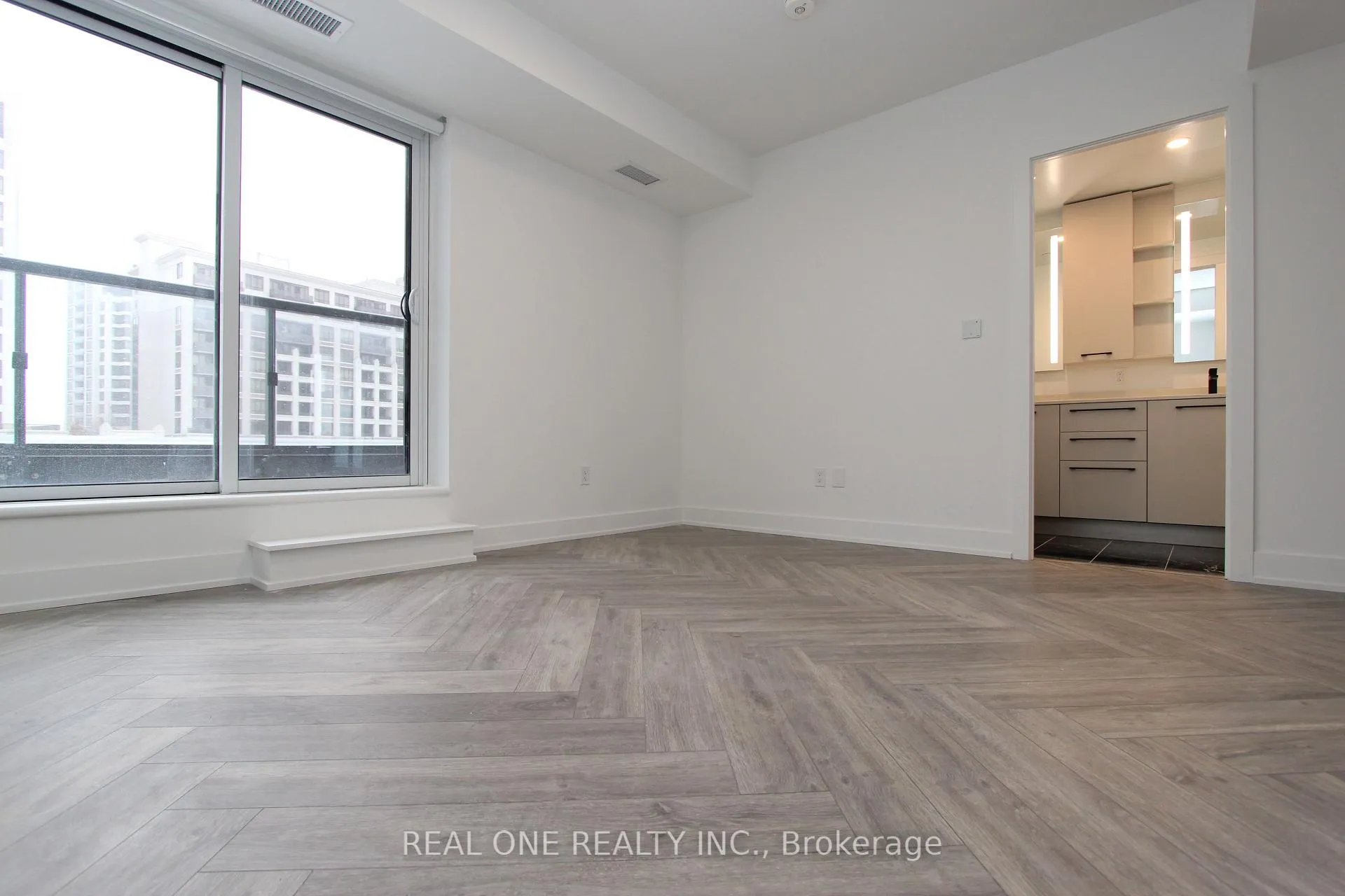 Photo 27 of Unit 122W, 8 Cedarland Drive, Markham, Unionville — HOMEH