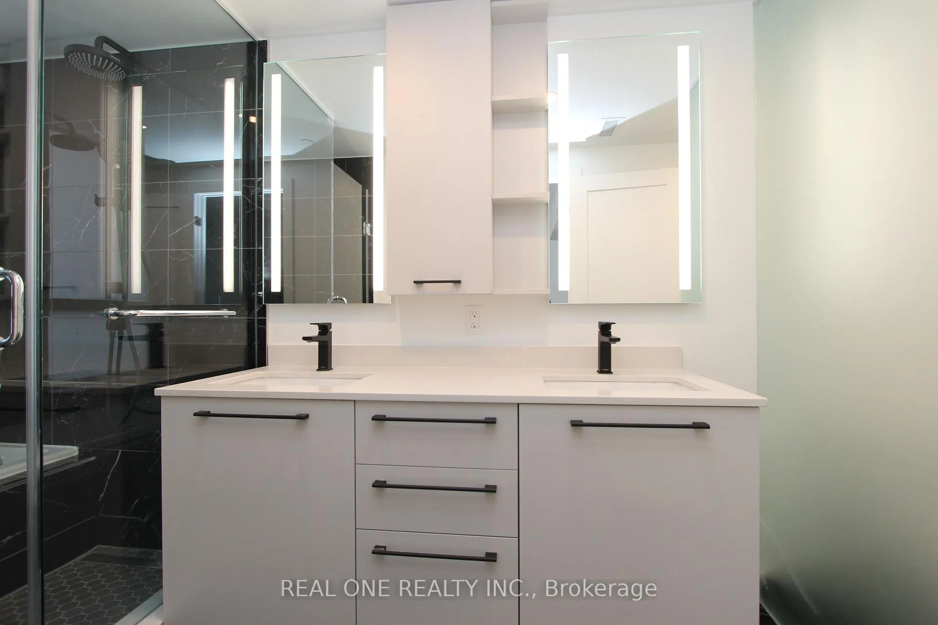 Photo 32 of Unit 122W, 8 Cedarland Drive, Markham, Unionville — HOMEH