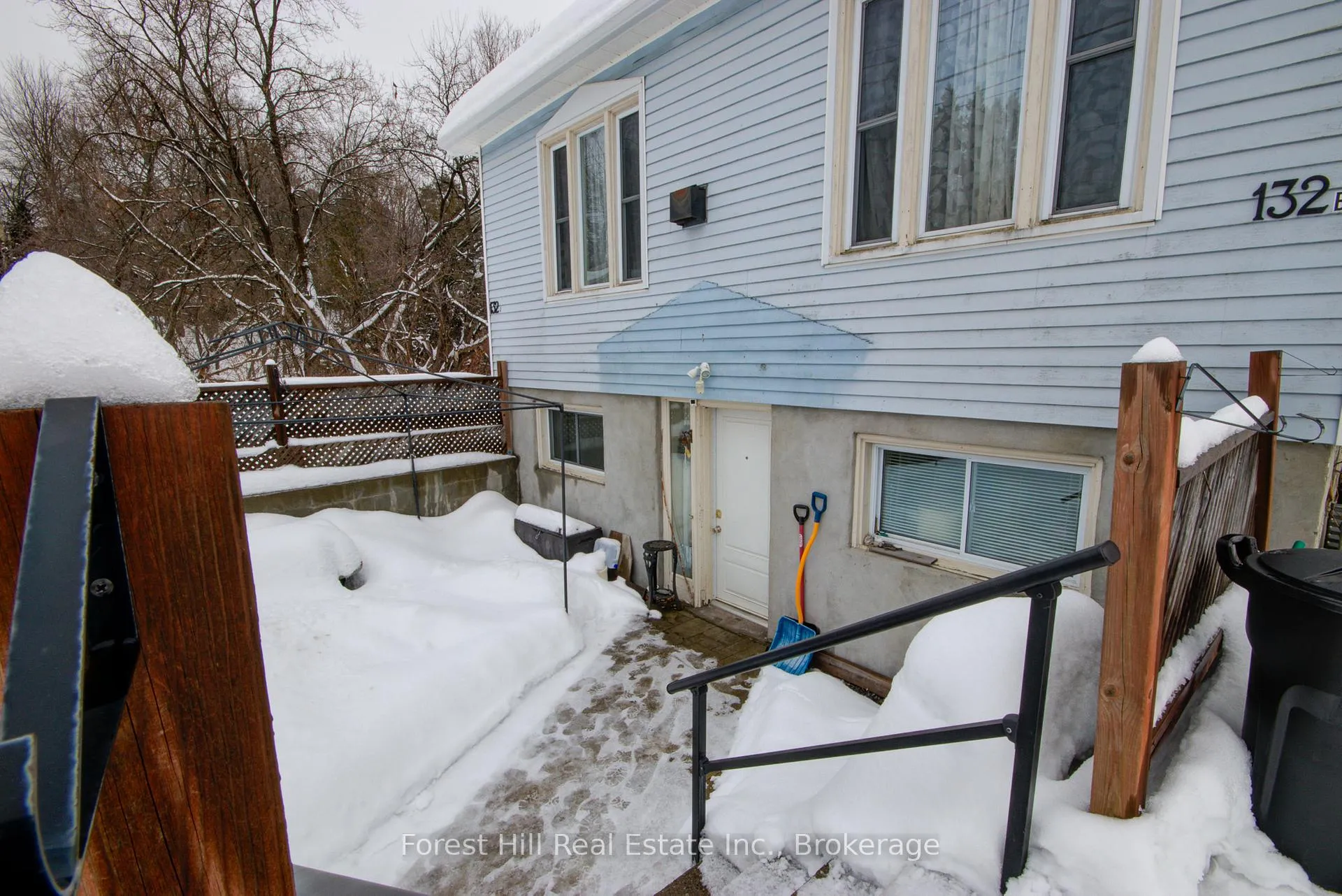 Photo 29 of 132 Richard Street, Bracebridge, Macaulay — HOMEH