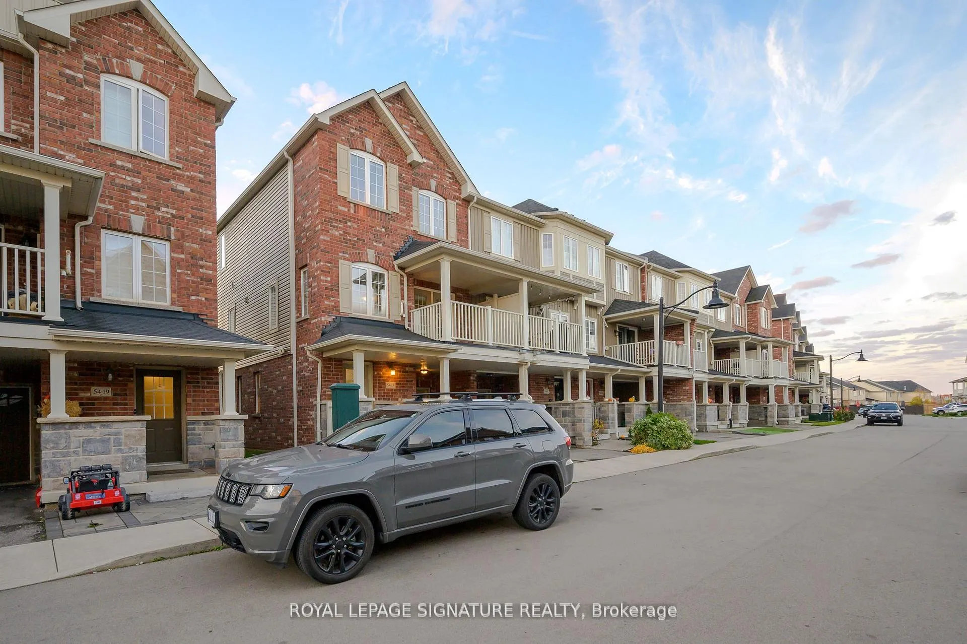 Photo 4 of Unit 18, 54 Nisbet Boulevard, Hamilton, Waterdown — HOMEH
