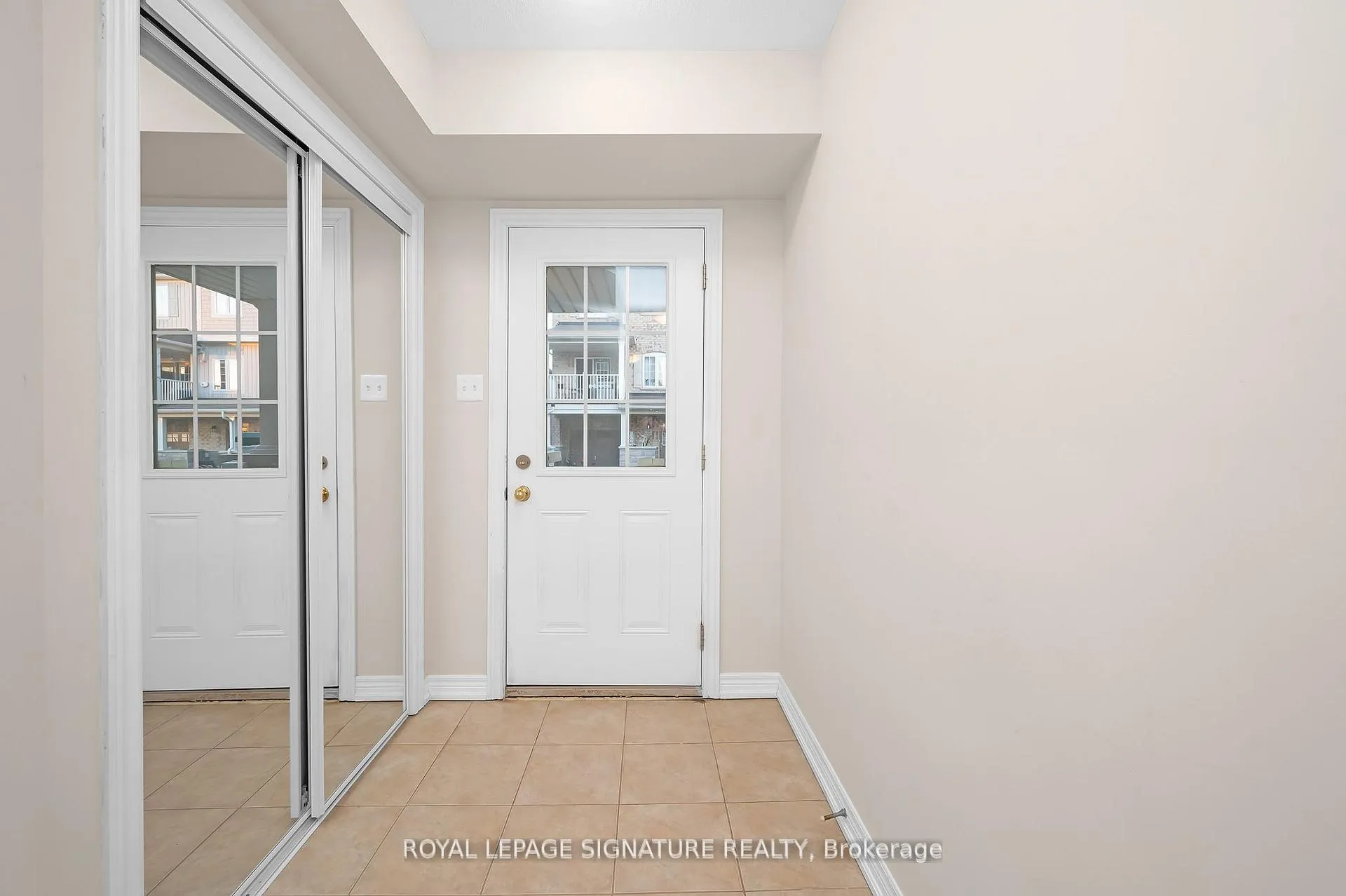 Photo 8 of Unit 18, 54 Nisbet Boulevard, Hamilton, Waterdown — HOMEH