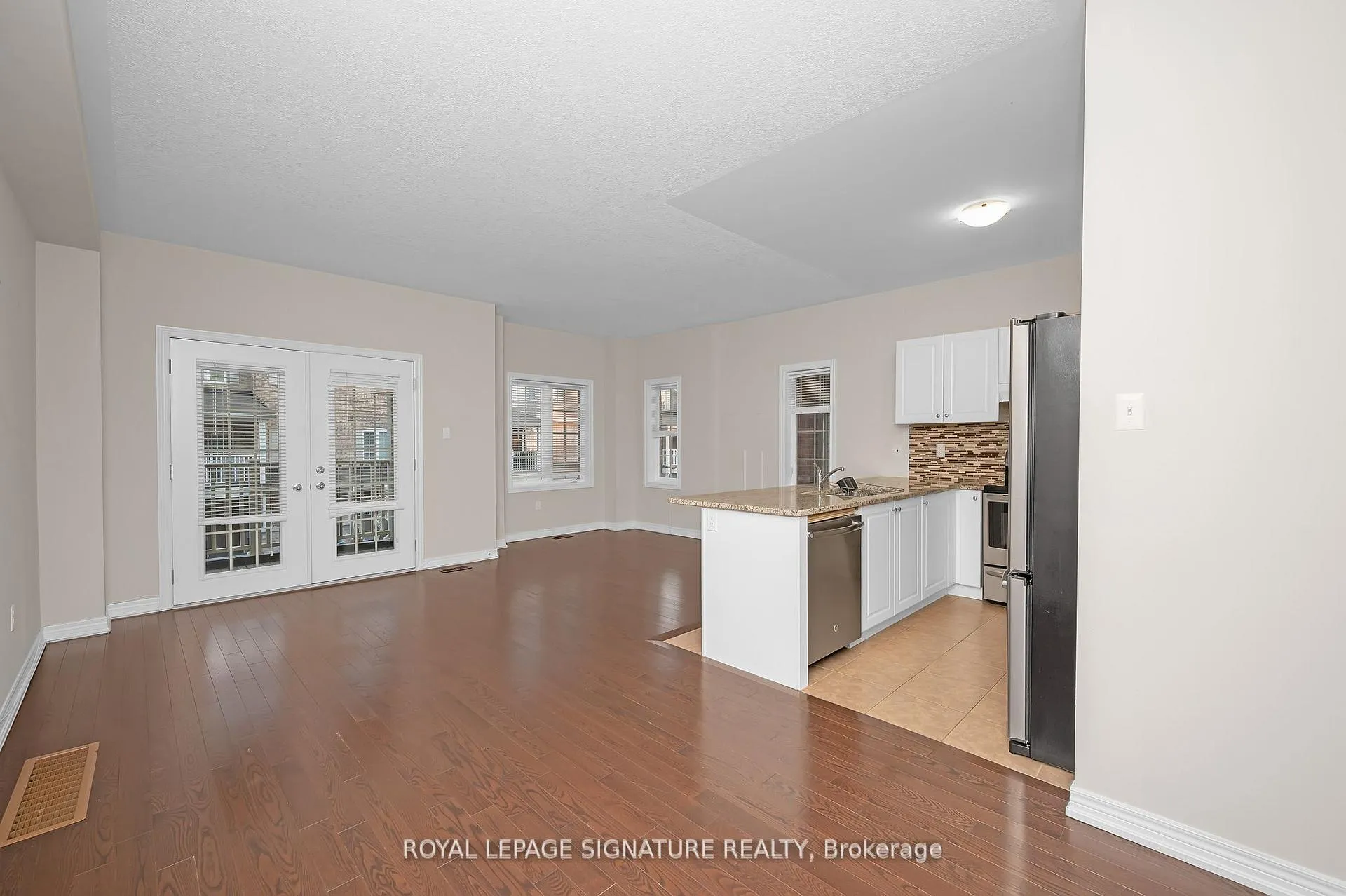 Photo 12 of Unit 18, 54 Nisbet Boulevard, Hamilton, Waterdown — HOMEH