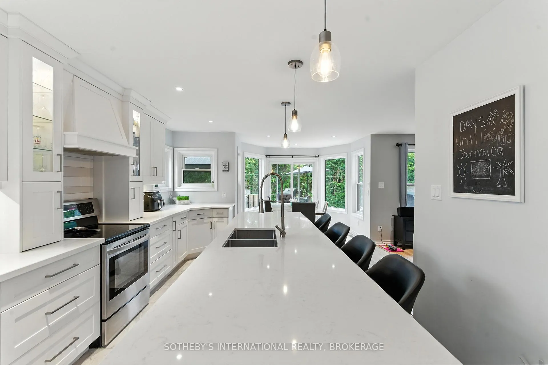 Photo 6 of 32 Sterling Street, St. Catharines, Rykert/Vansickle — HOMEH
