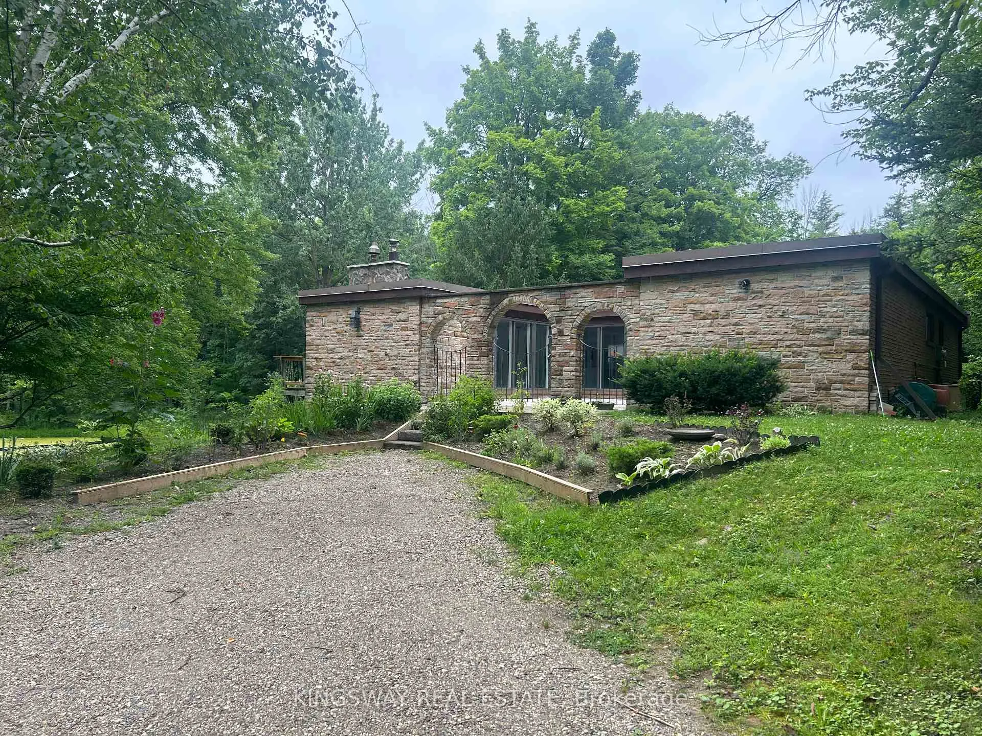 Front of 7070 Coolihans Side Road