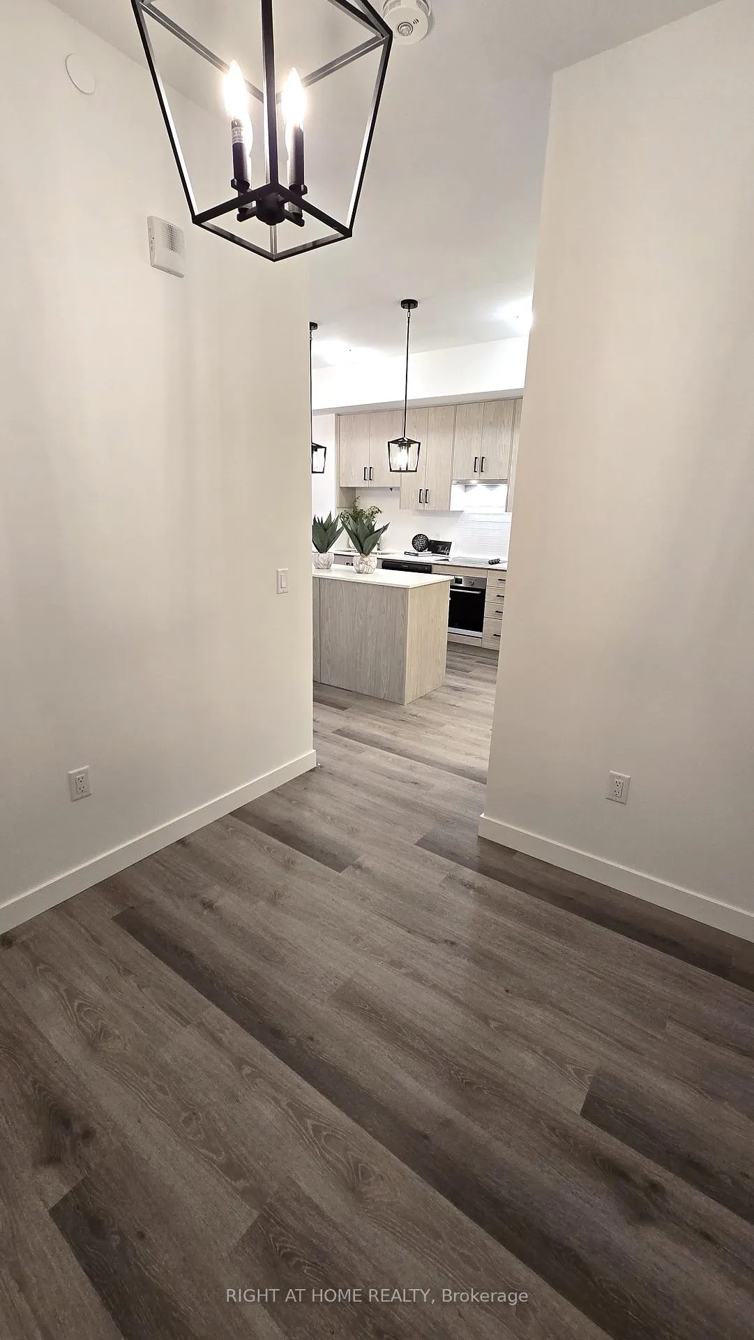 Photo 17 of Unit 603, 461 Green Road, Hamilton, Lakeshore — HOMEH