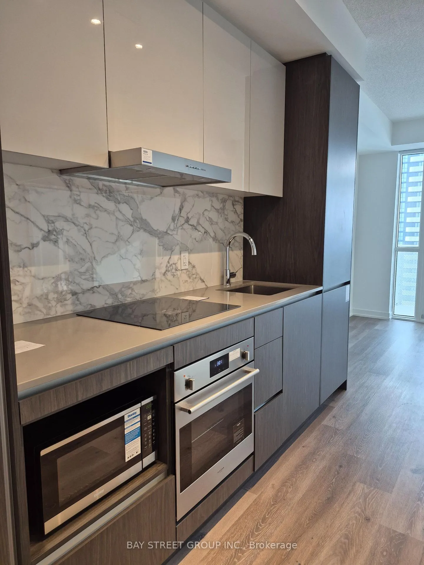 Photo 7 of Unit 3902, 28 Interchange Way, Vaughan, Vaughan Corporate Centre — HOMEH