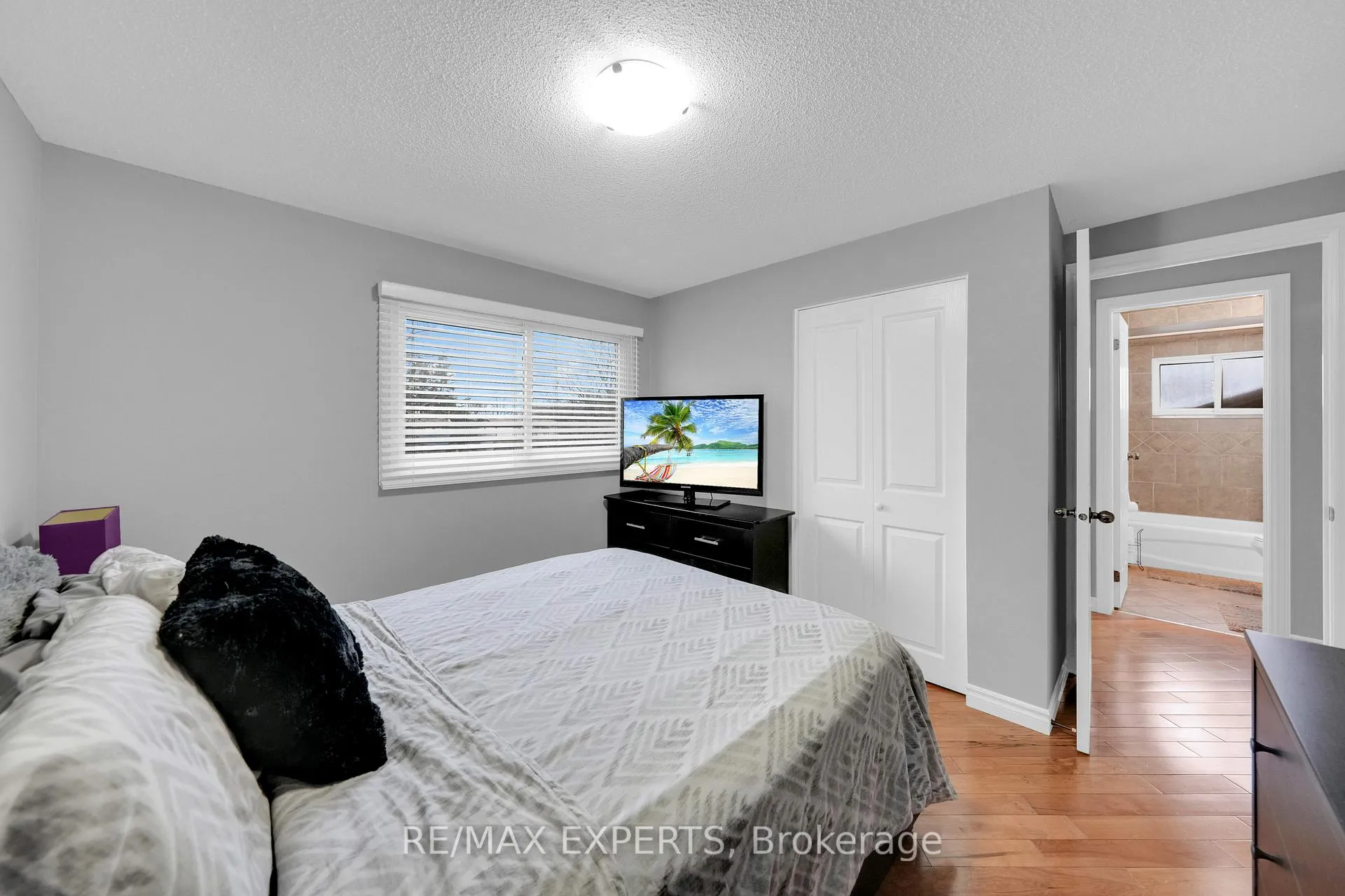 Photo 18 of 73 Downey Drive, Caledon, Bolton East — HOMEH
