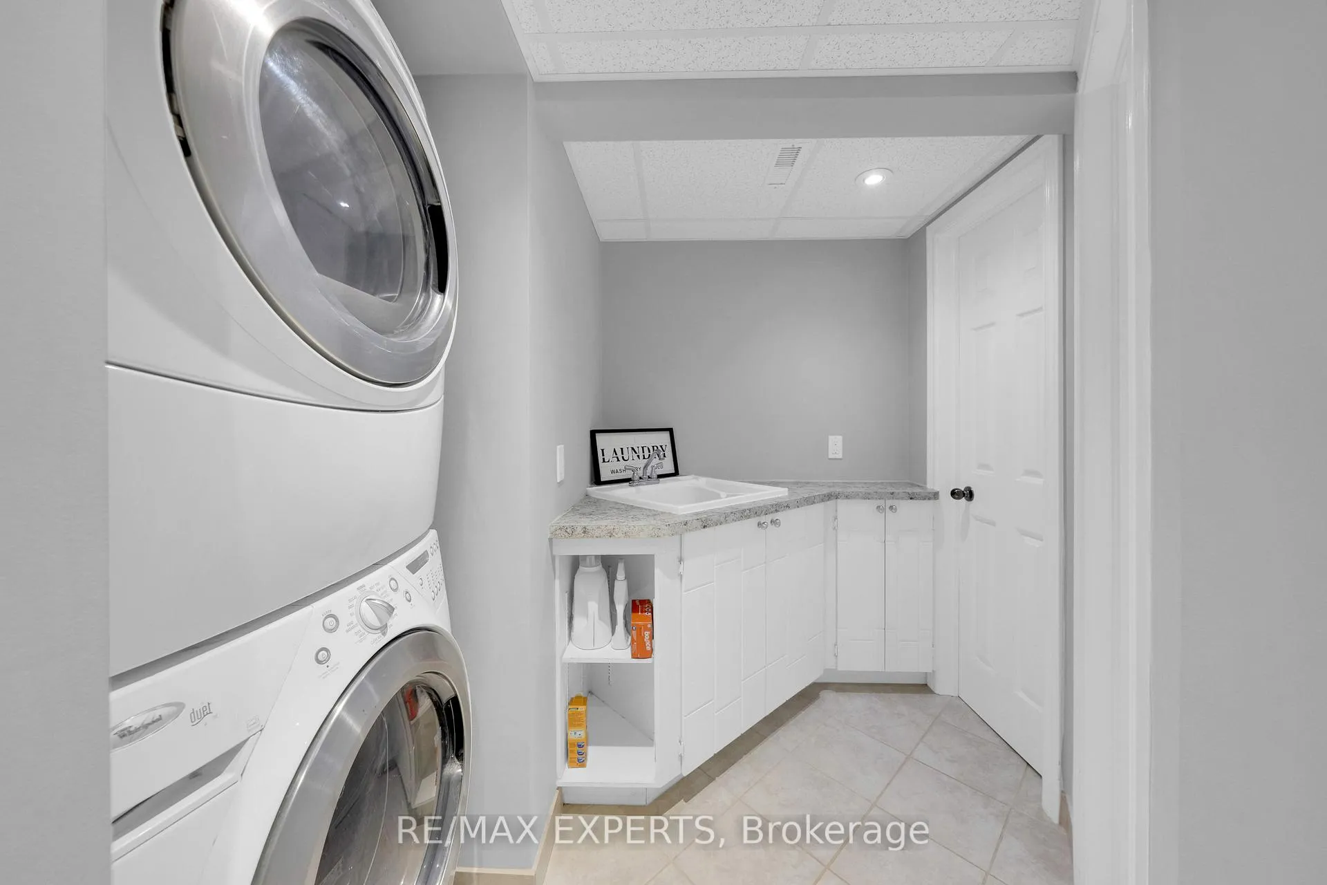 Photo 27 of 73 Downey Drive, Caledon, Bolton East — HOMEH