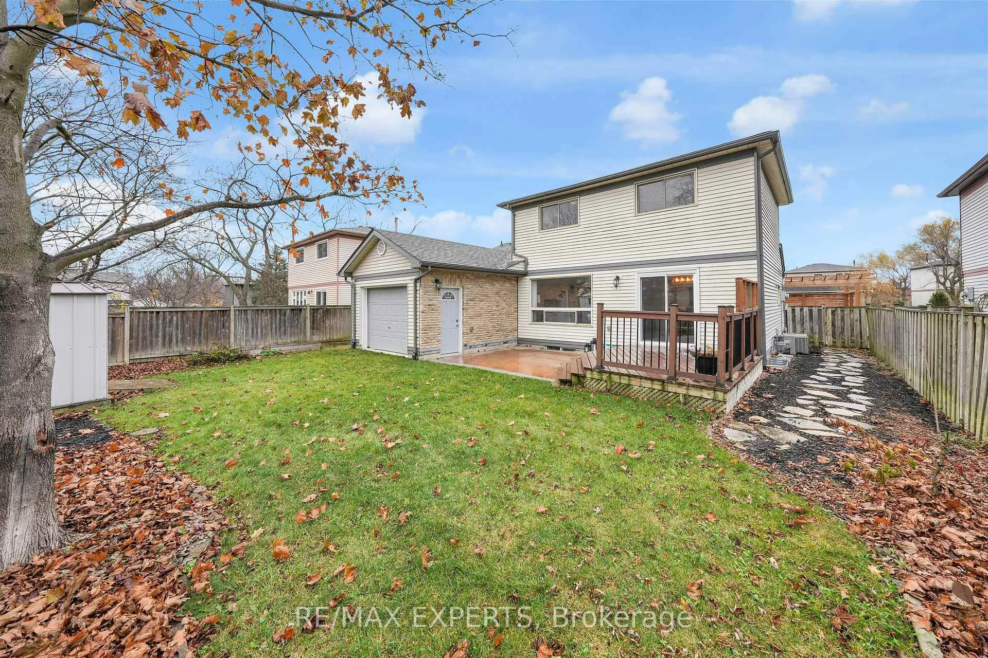 Photo 32 of 73 Downey Drive, Caledon, Bolton East — HOMEH