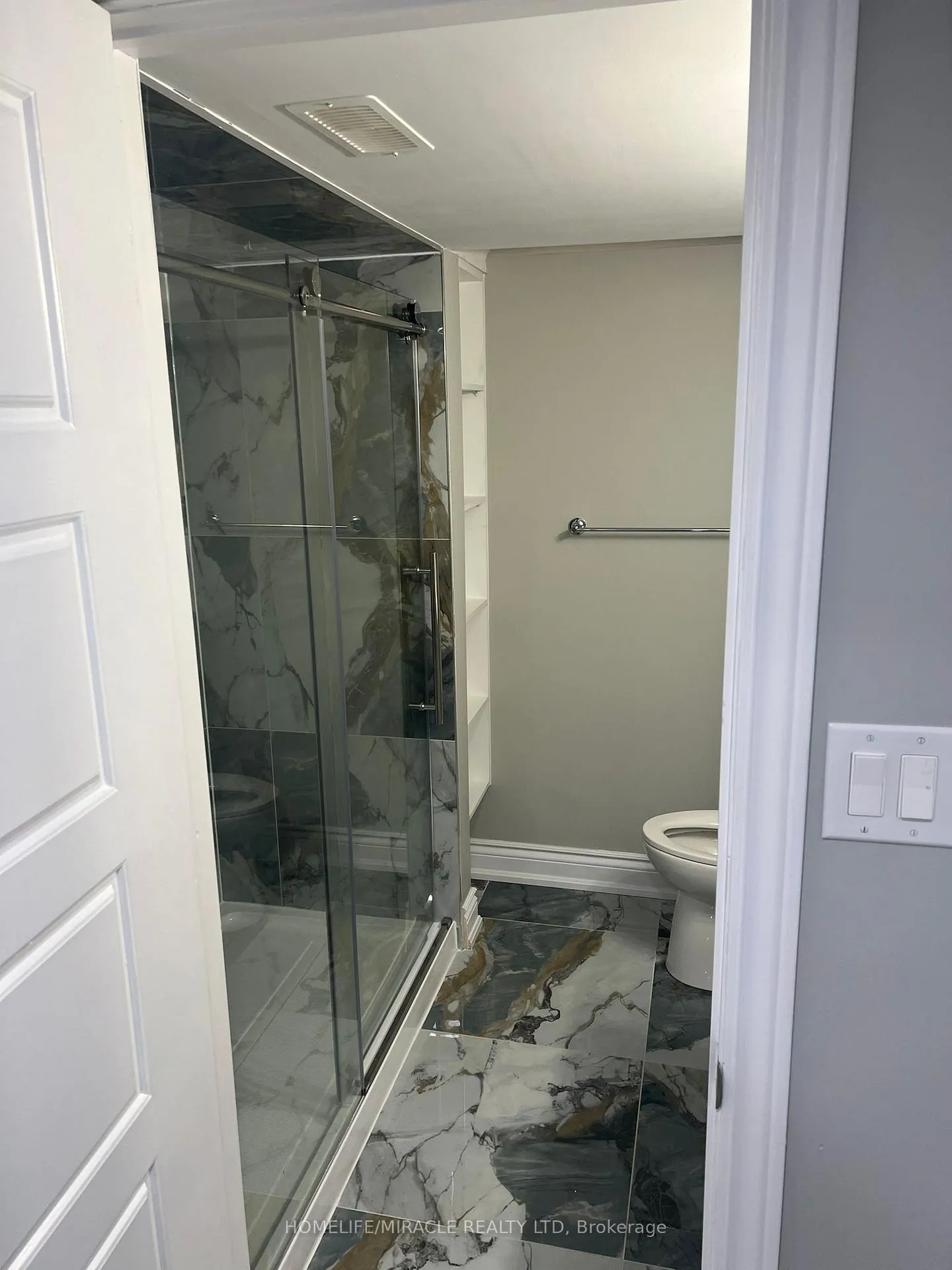 Photo 12 of Unit Basement, 47 George Robinson Dr, Brampton, Credit Valley — HOMEH