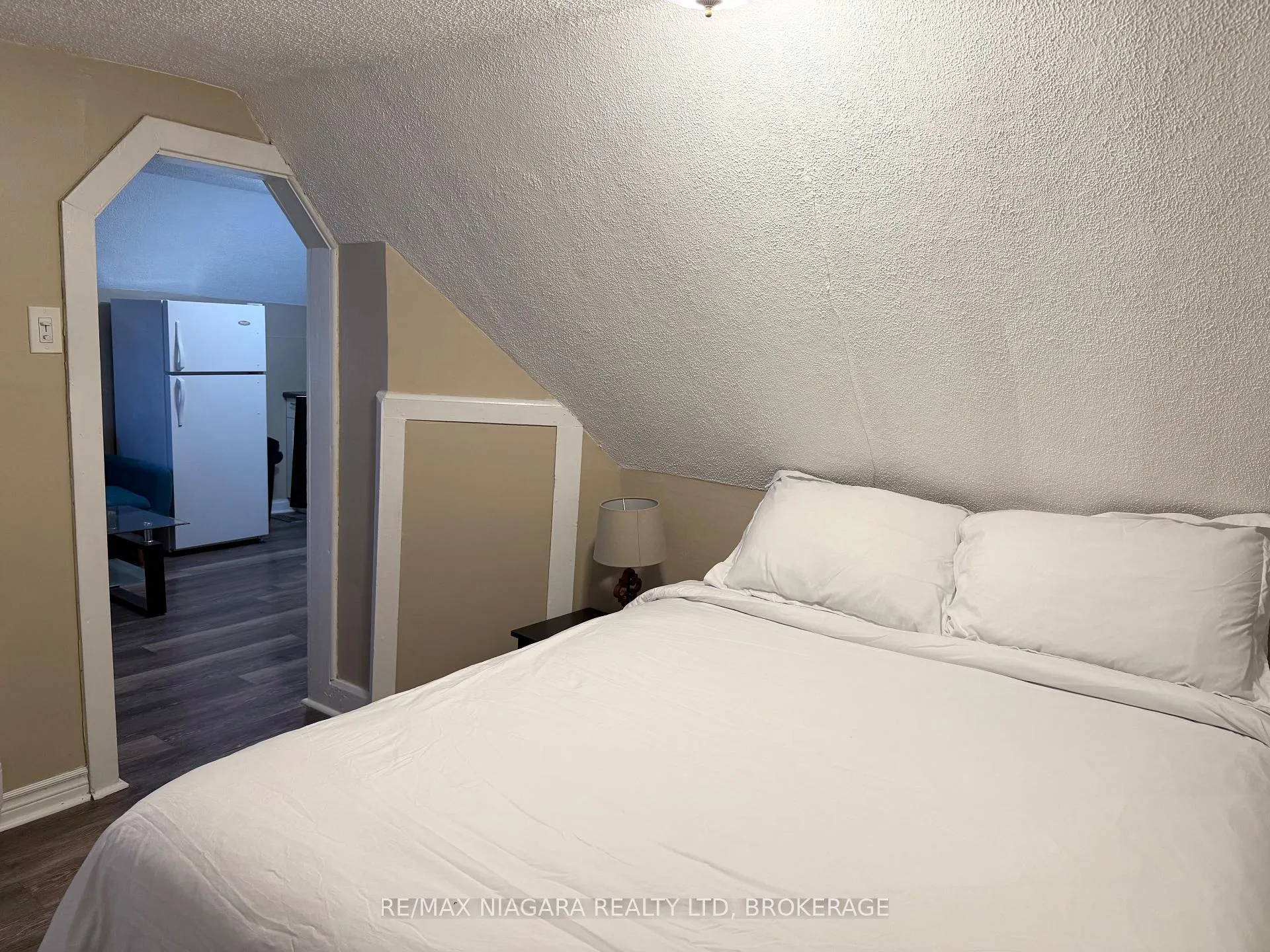 Photo 12 of Unit Unit 3, 4701 River Road, Niagara Falls, Downtown — HOMEH