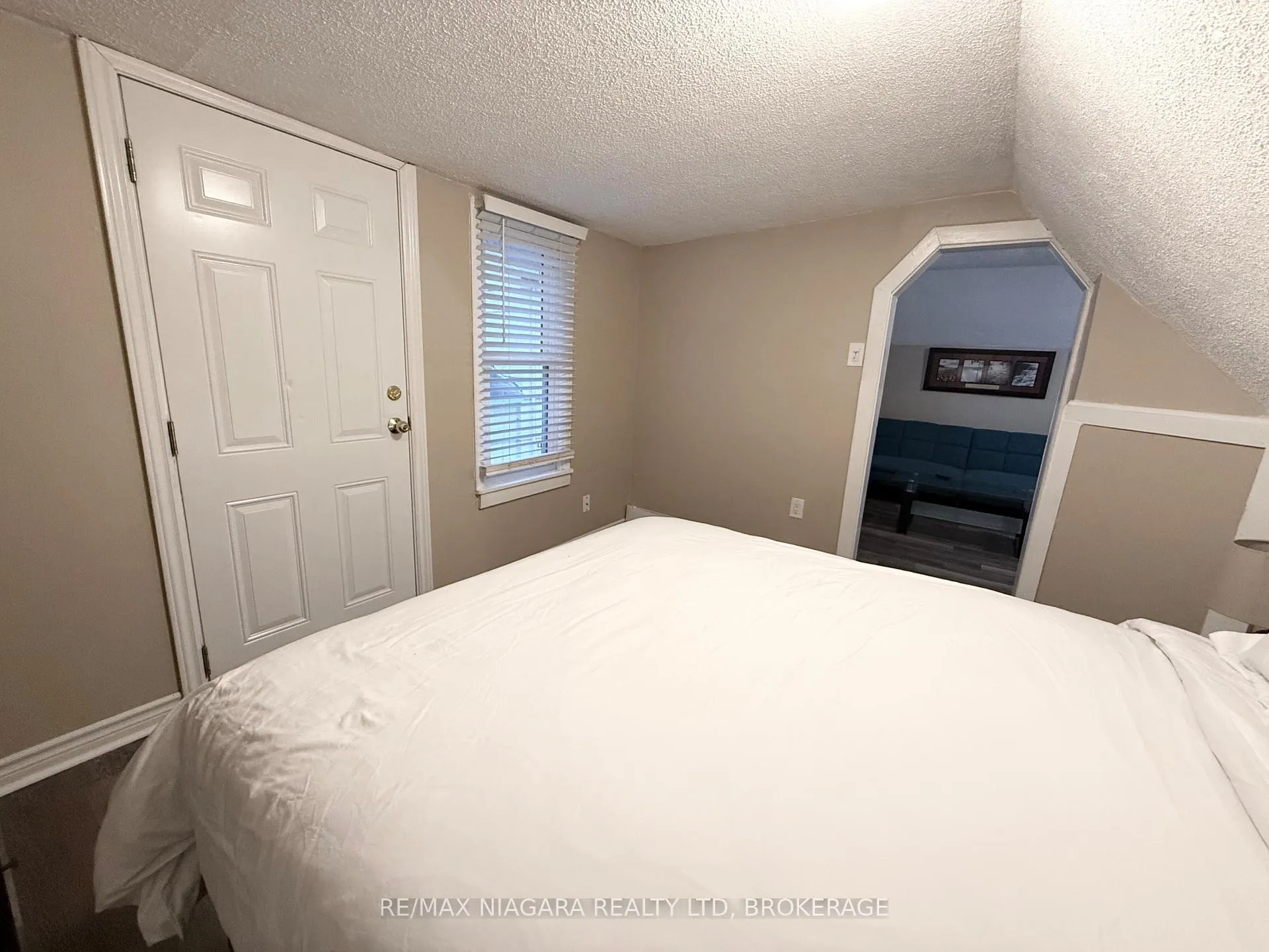 Photo 13 of Unit Unit 3, 4701 River Road, Niagara Falls, Downtown — HOMEH